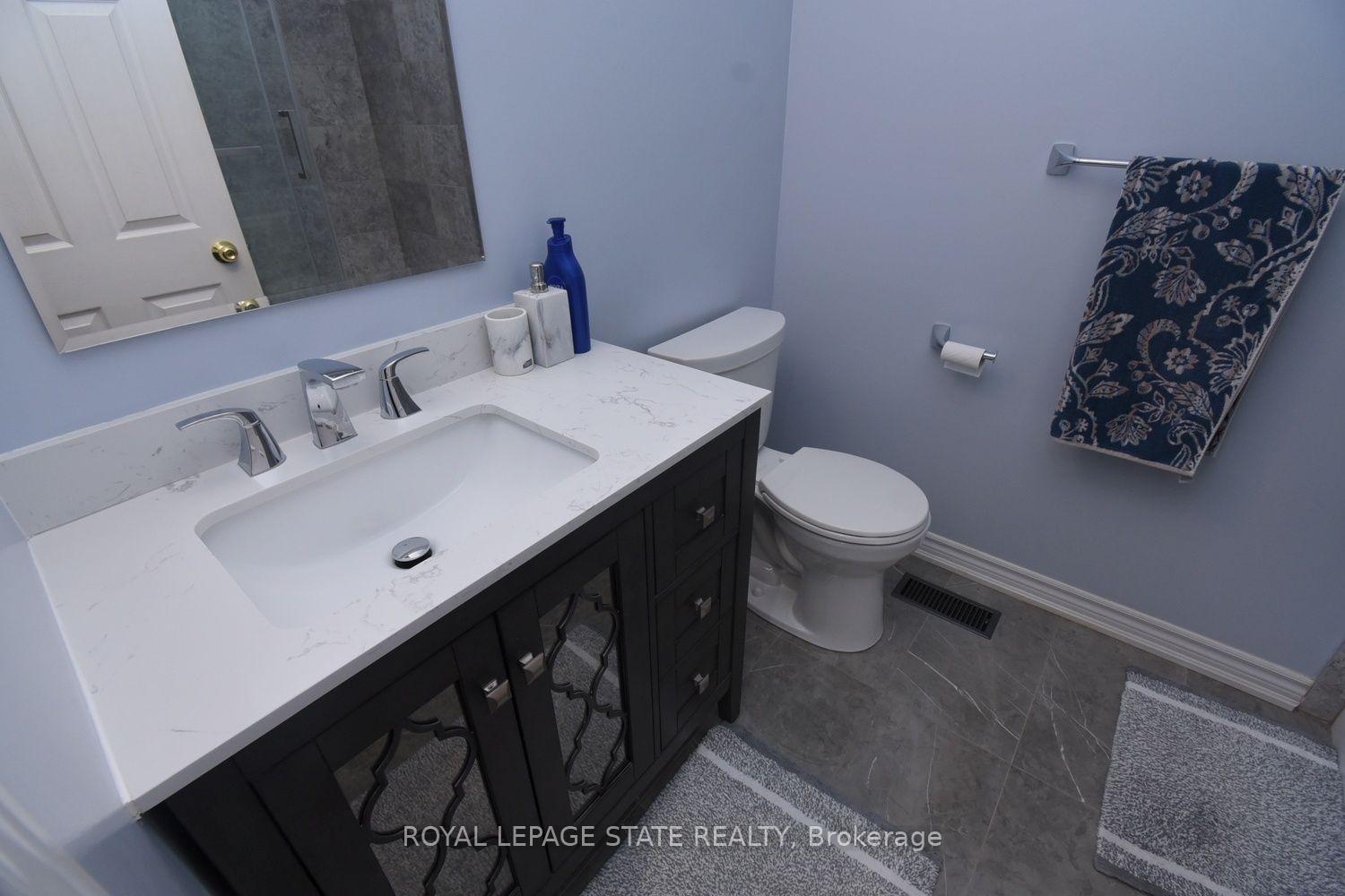 Photo 28 of 57 Townmansion Drive, Hamilton, Lisgar — HOMEH