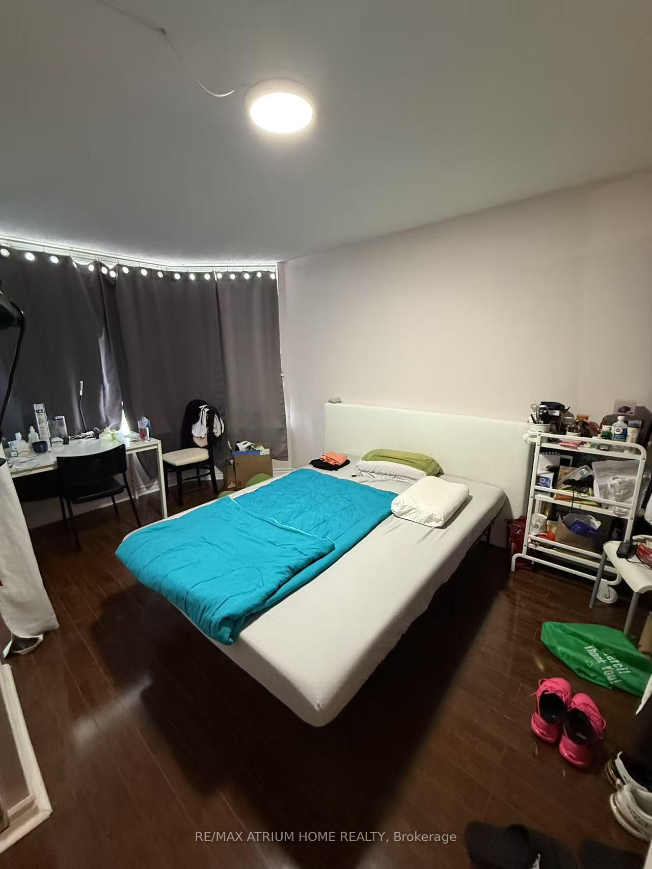 Photo 7 of Unit 1403, 717 Bay Street, Toronto, Bay Street Corridor — HOMEH