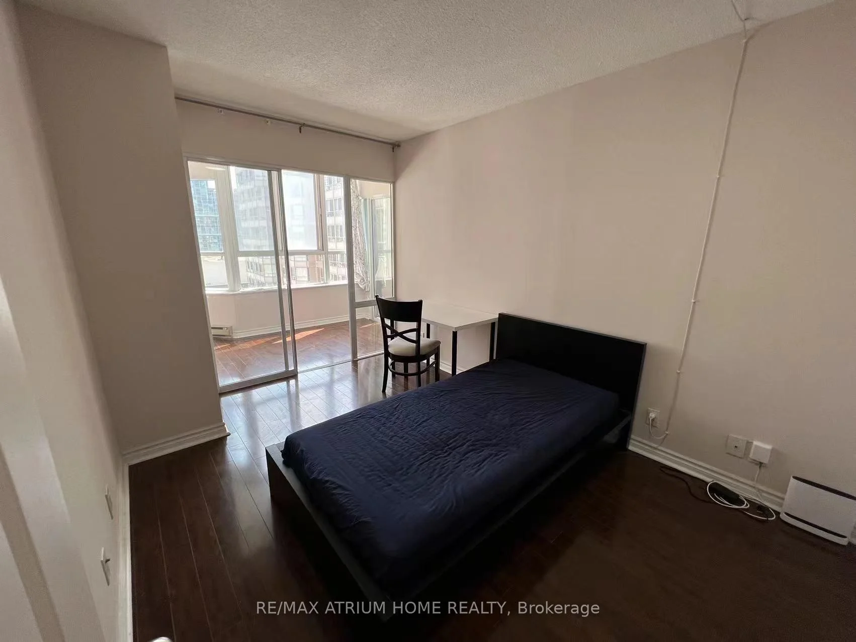 Photo 10 of Unit 1403, 717 Bay Street, Toronto, Bay Street Corridor — HOMEH