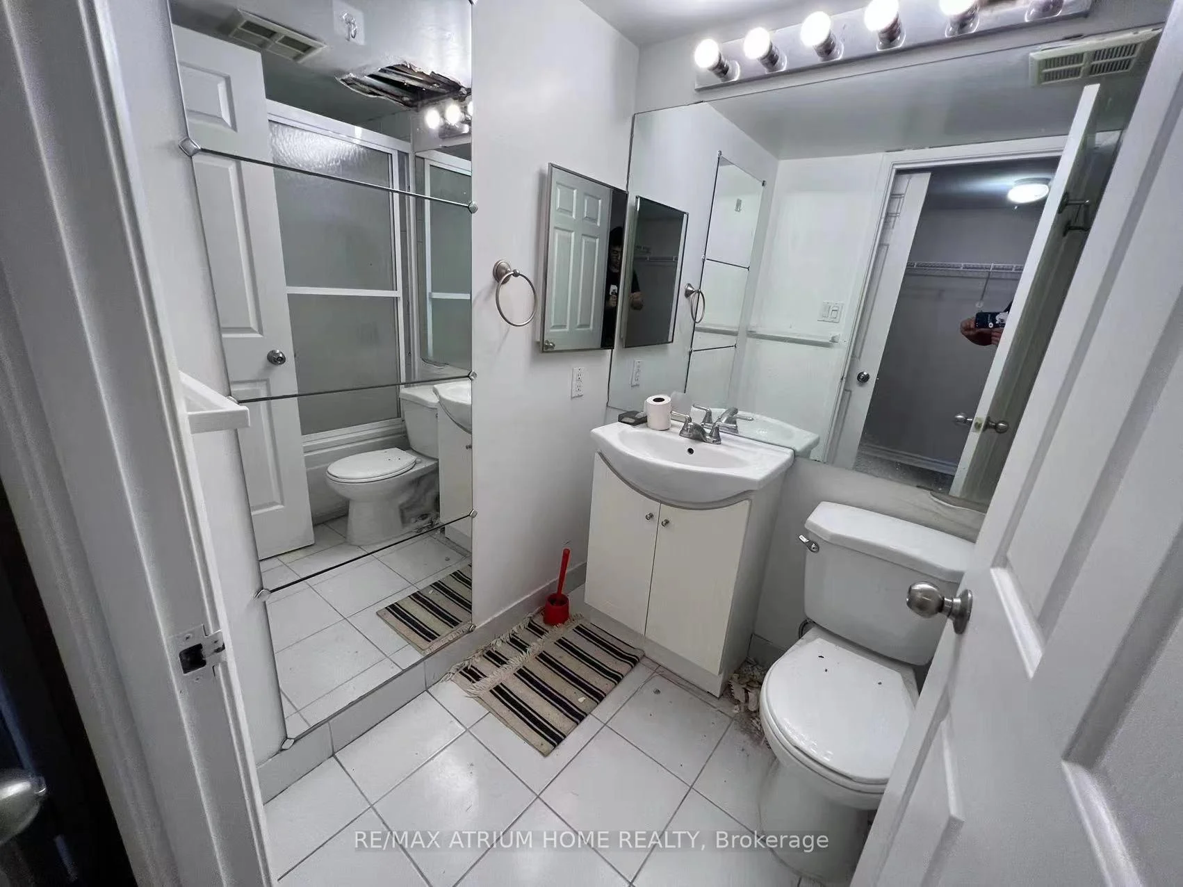 Photo 12 of Unit 1403, 717 Bay Street, Toronto, Bay Street Corridor — HOMEH