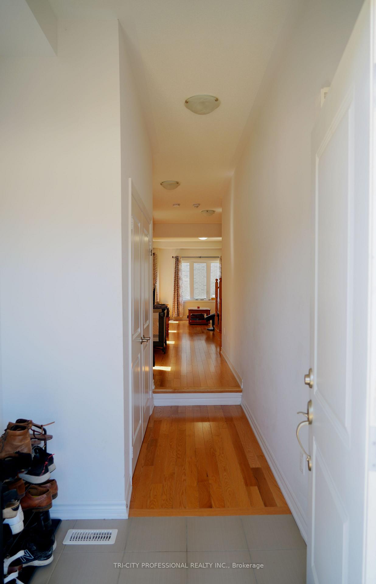 Photo 6 of 409 Russell Street, Southgate — HOMEH