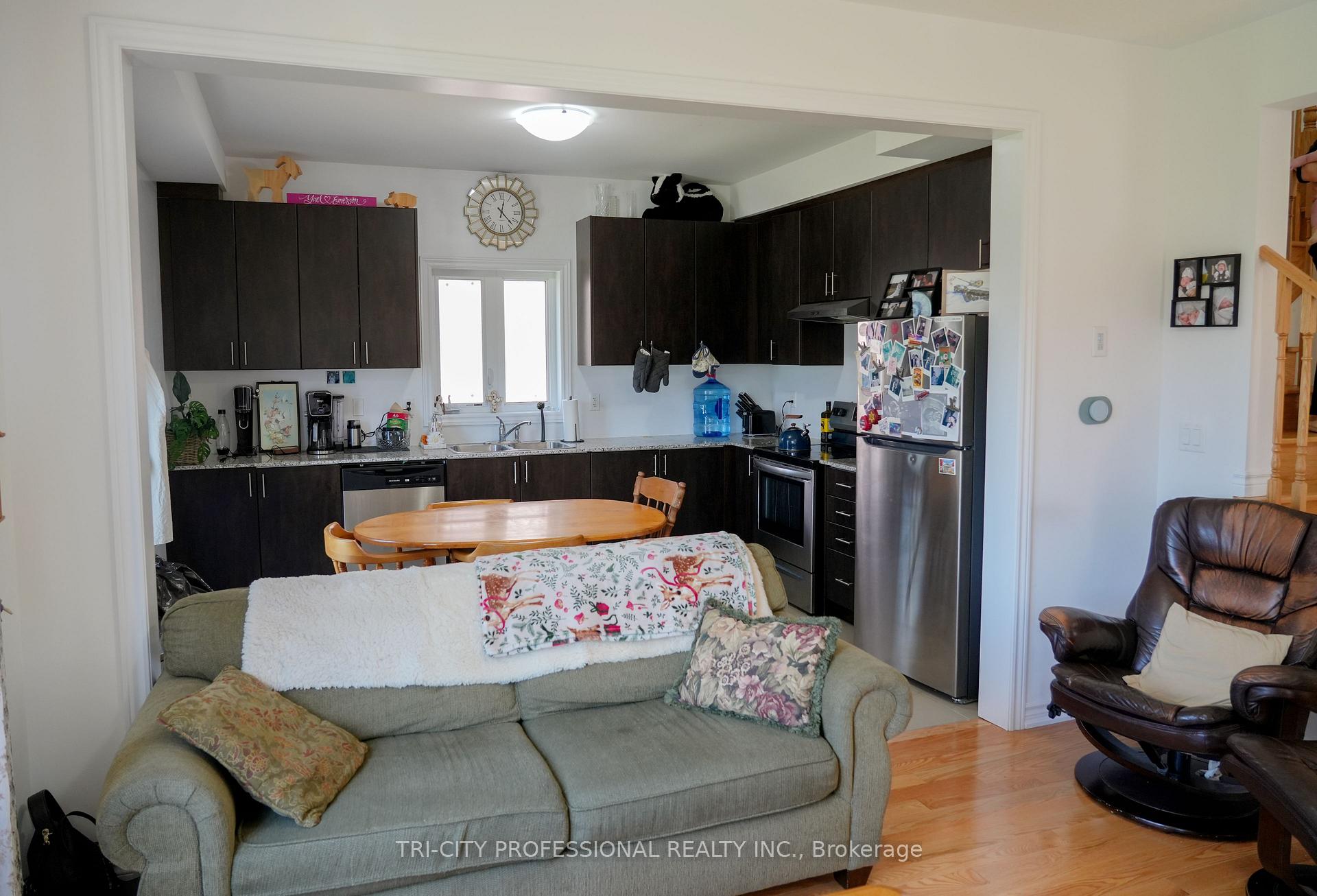Photo 11 of 409 Russell Street, Southgate — HOMEH