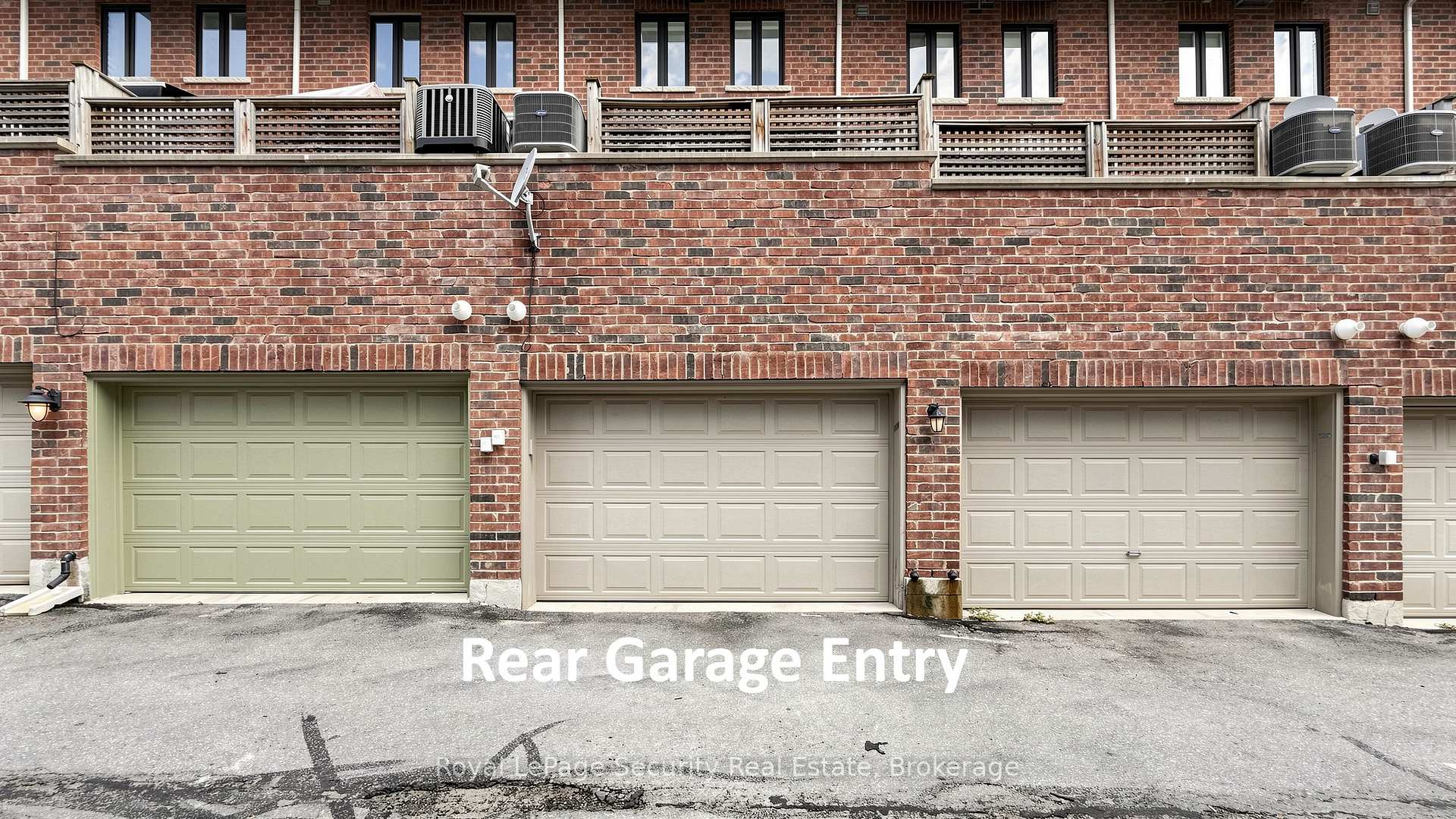 Photo 35 of 1830 Burnhamthorpe Road E, Mississauga, Applewood — HOMEH