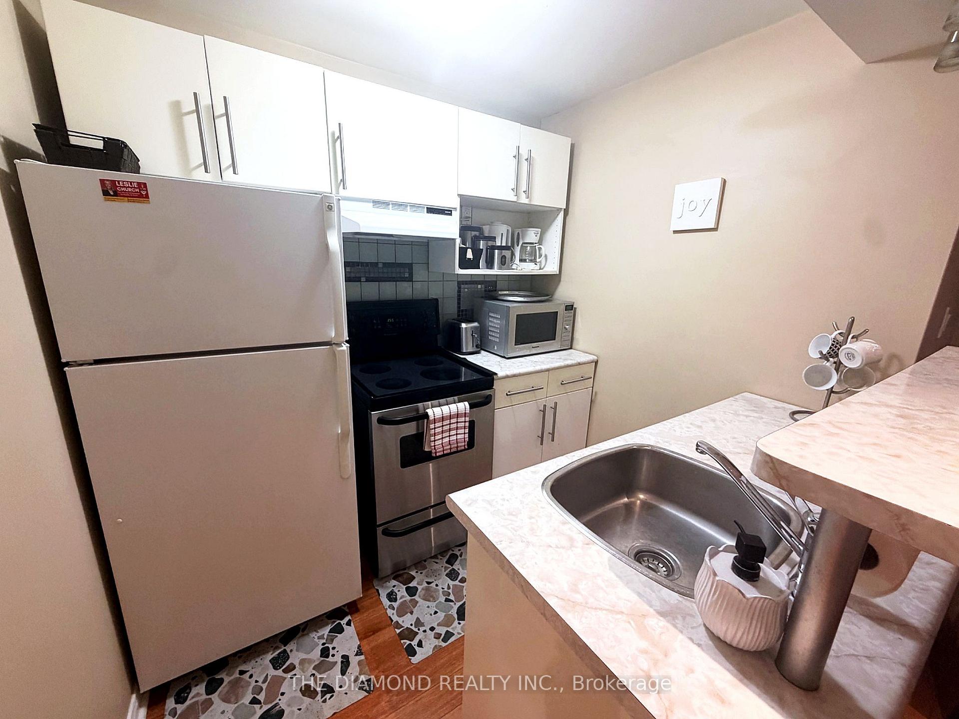 Photo 5 of Unit BSMT, 334 Hillsdale Avenue E, Toronto, Mount Pleasant East — HOMEH