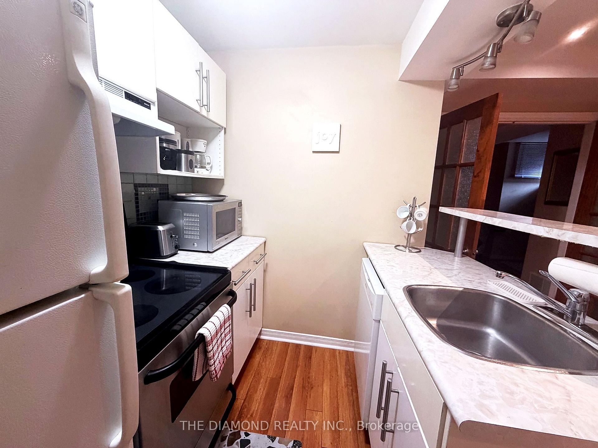 Photo 6 of Unit BSMT, 334 Hillsdale Avenue E, Toronto, Mount Pleasant East — HOMEH