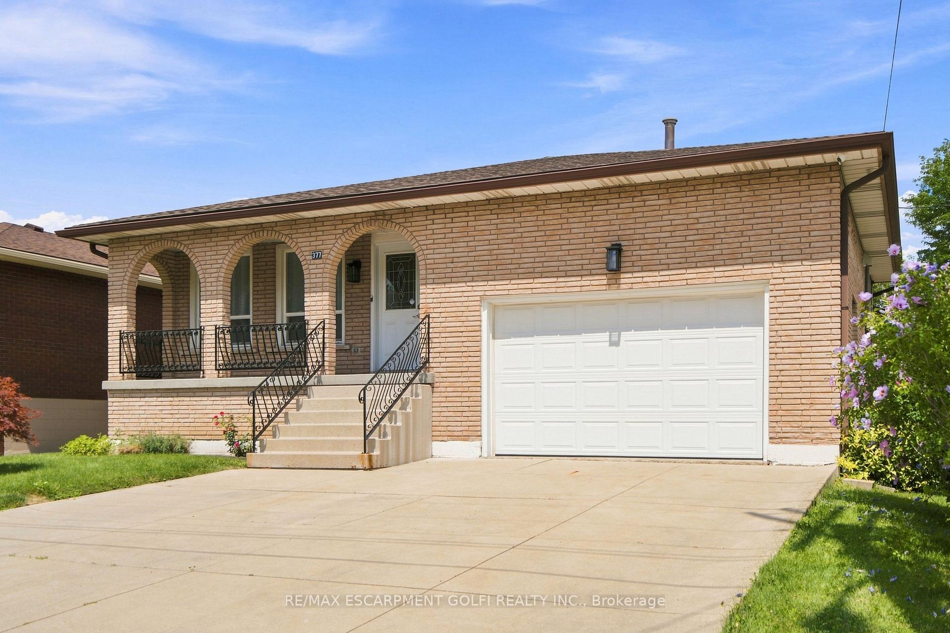Photo 2 of 377 Carson Drive, Hamilton, Lisgar — HOMEH