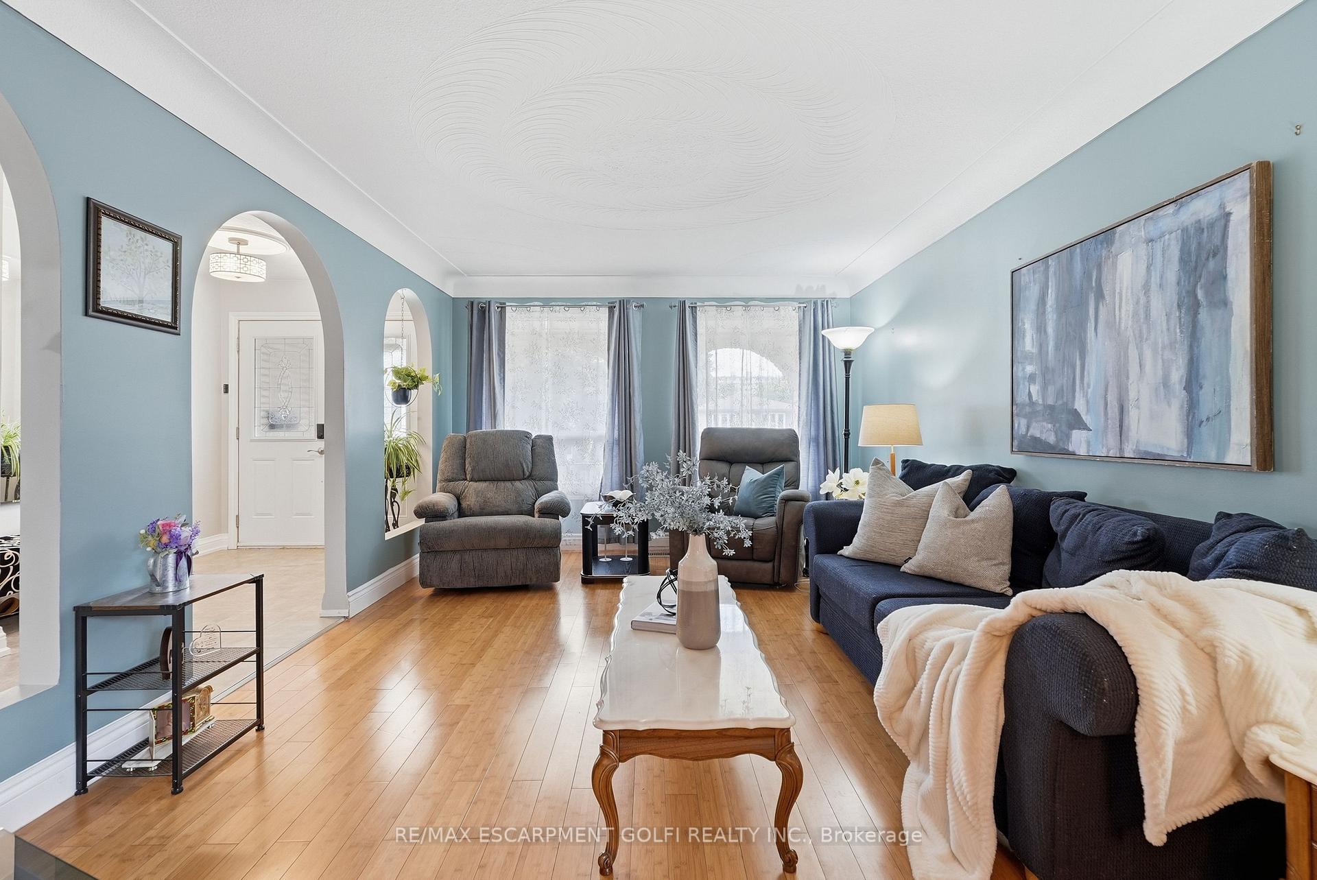 Photo 6 of 377 Carson Drive, Hamilton, Lisgar — HOMEH