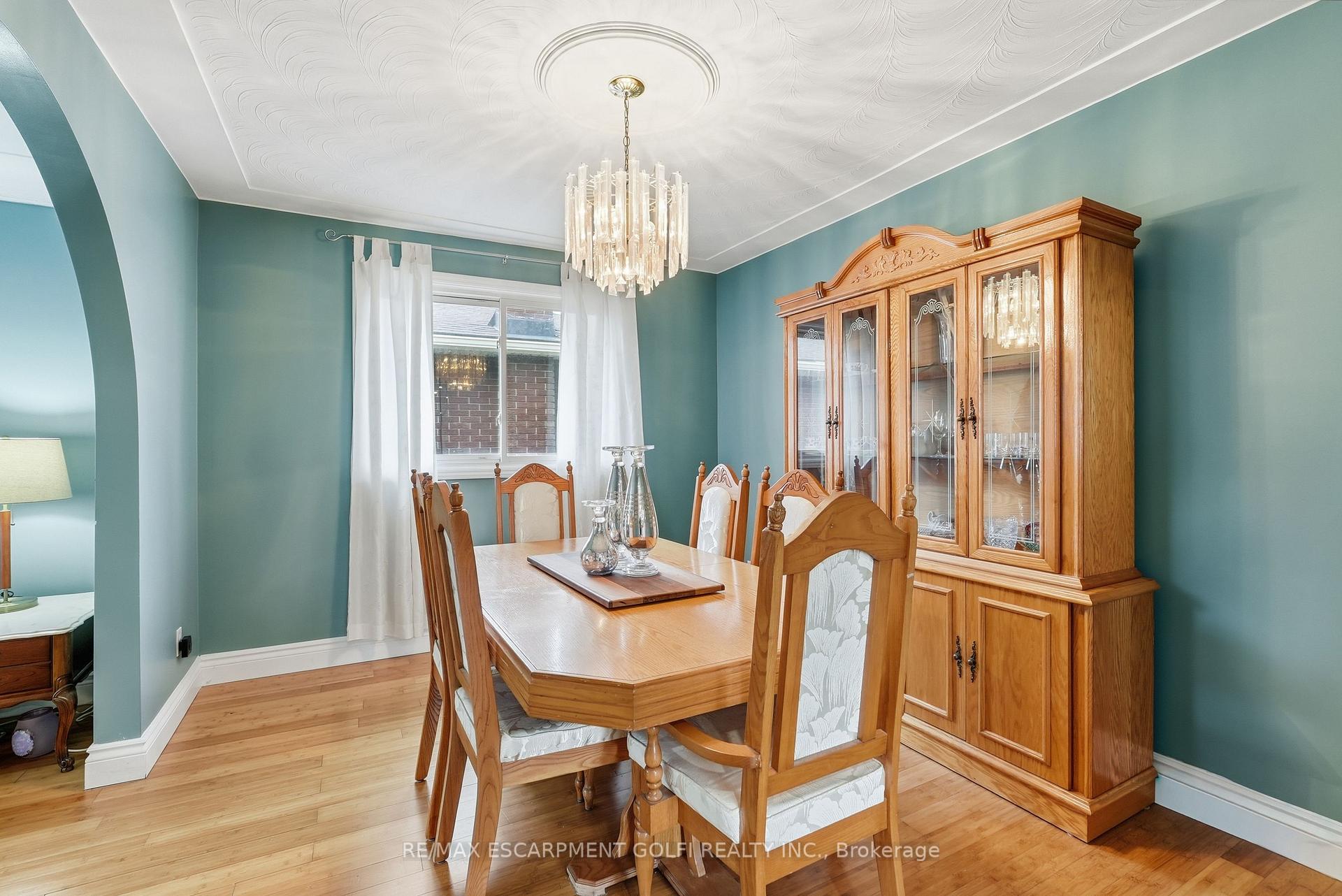Photo 8 of 377 Carson Drive, Hamilton, Lisgar — HOMEH