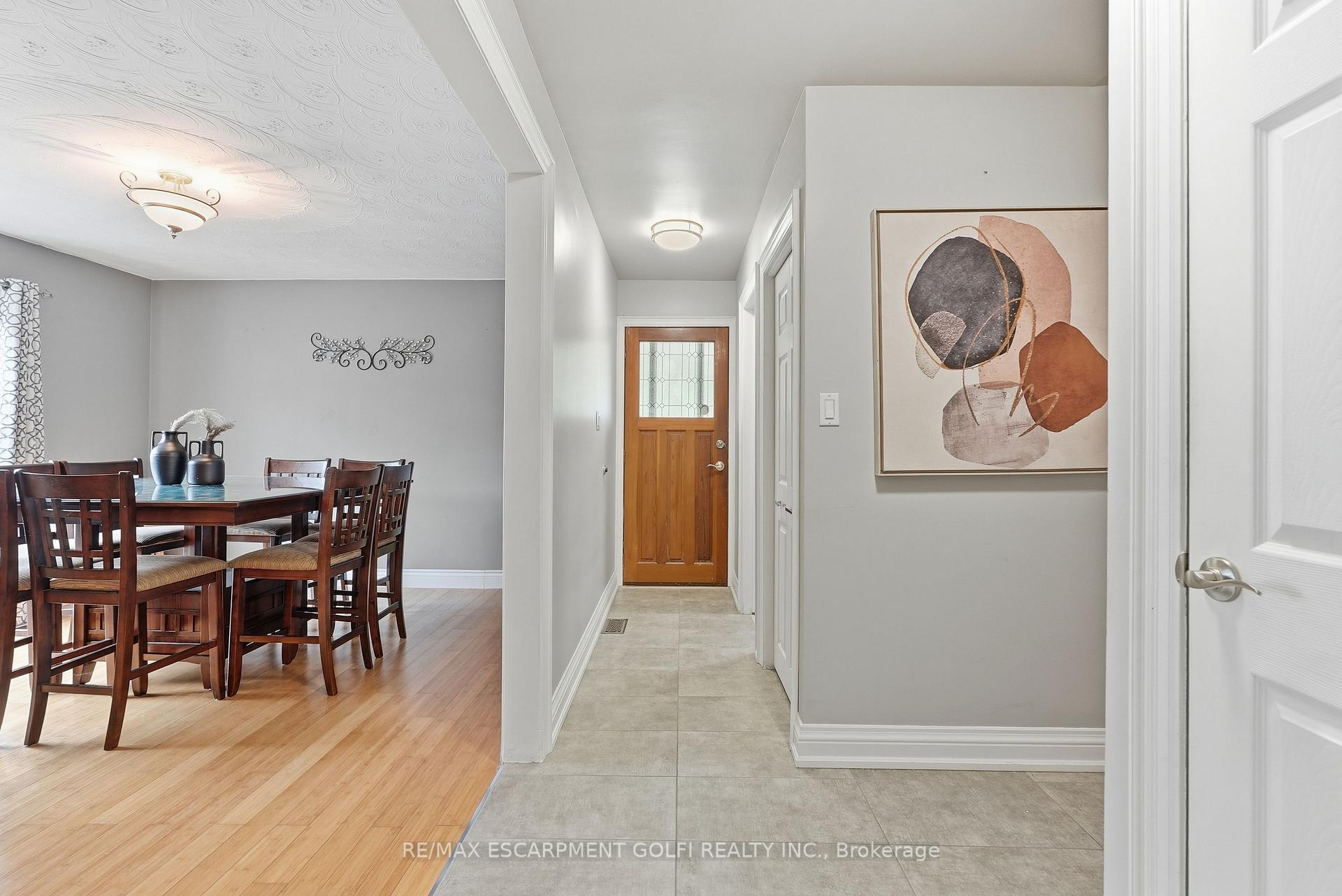 Photo 14 of 377 Carson Drive, Hamilton, Lisgar — HOMEH