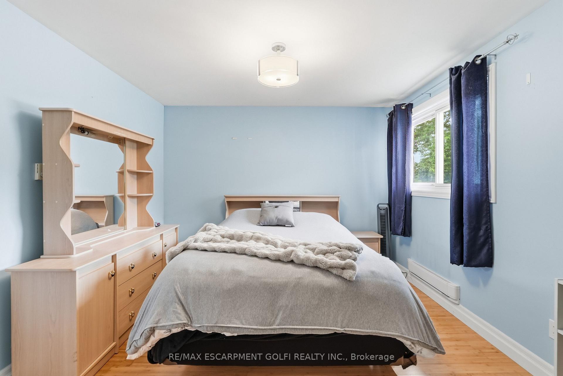 Photo 20 of 377 Carson Drive, Hamilton, Lisgar — HOMEH