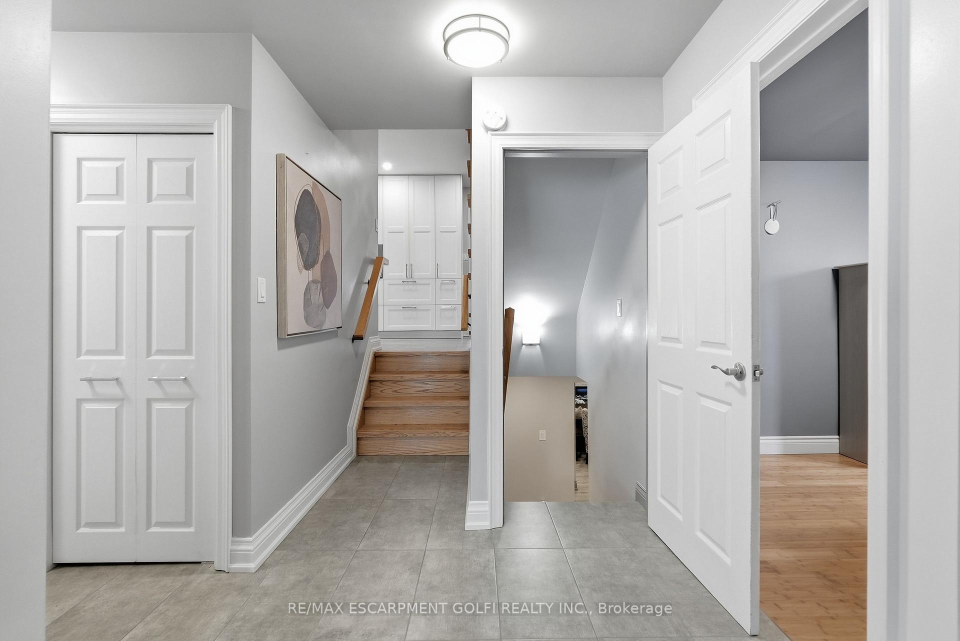 Photo 32 of 377 Carson Drive, Hamilton, Lisgar — HOMEH
