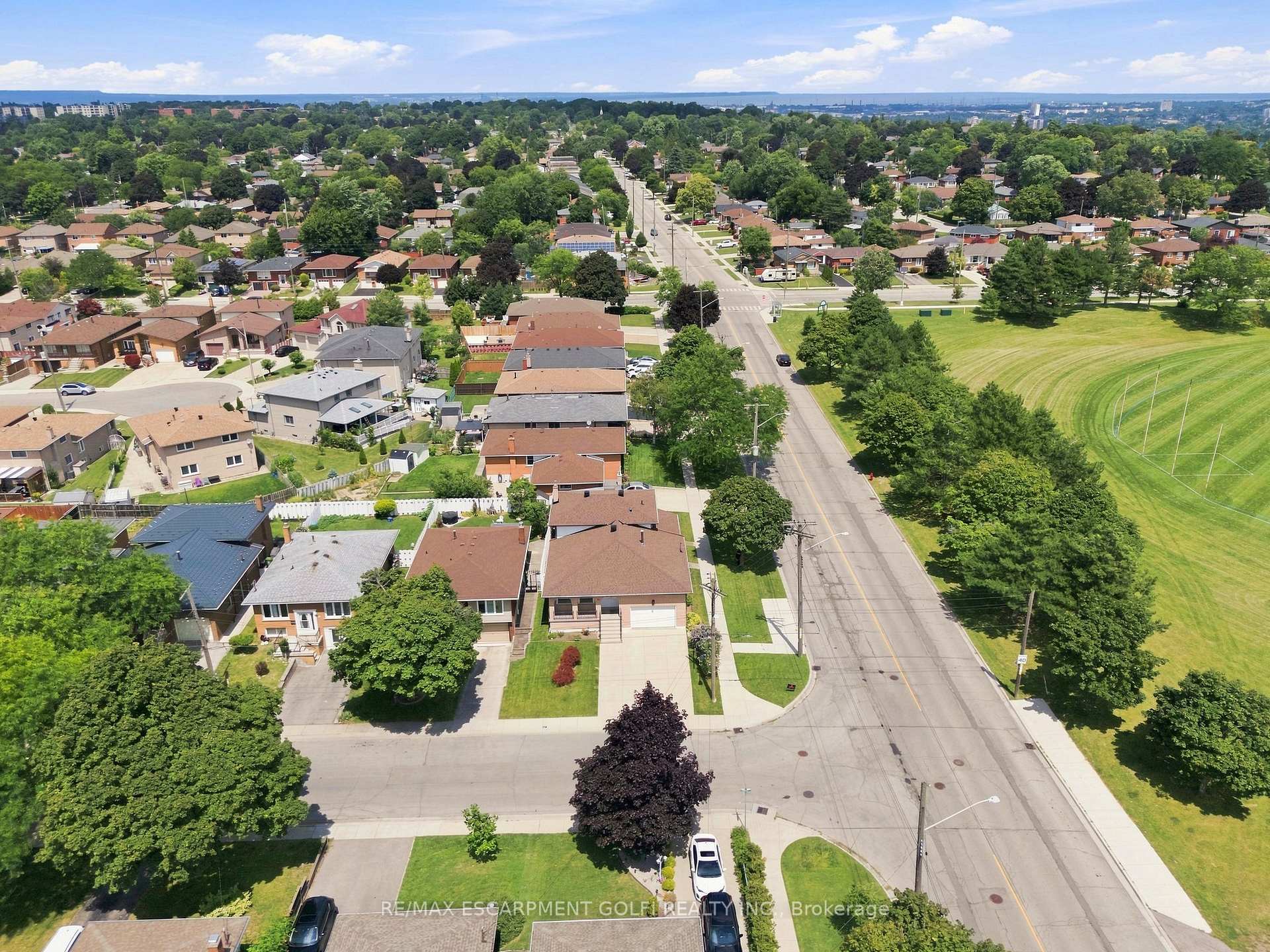 Photo 48 of 377 Carson Drive, Hamilton, Lisgar — HOMEH