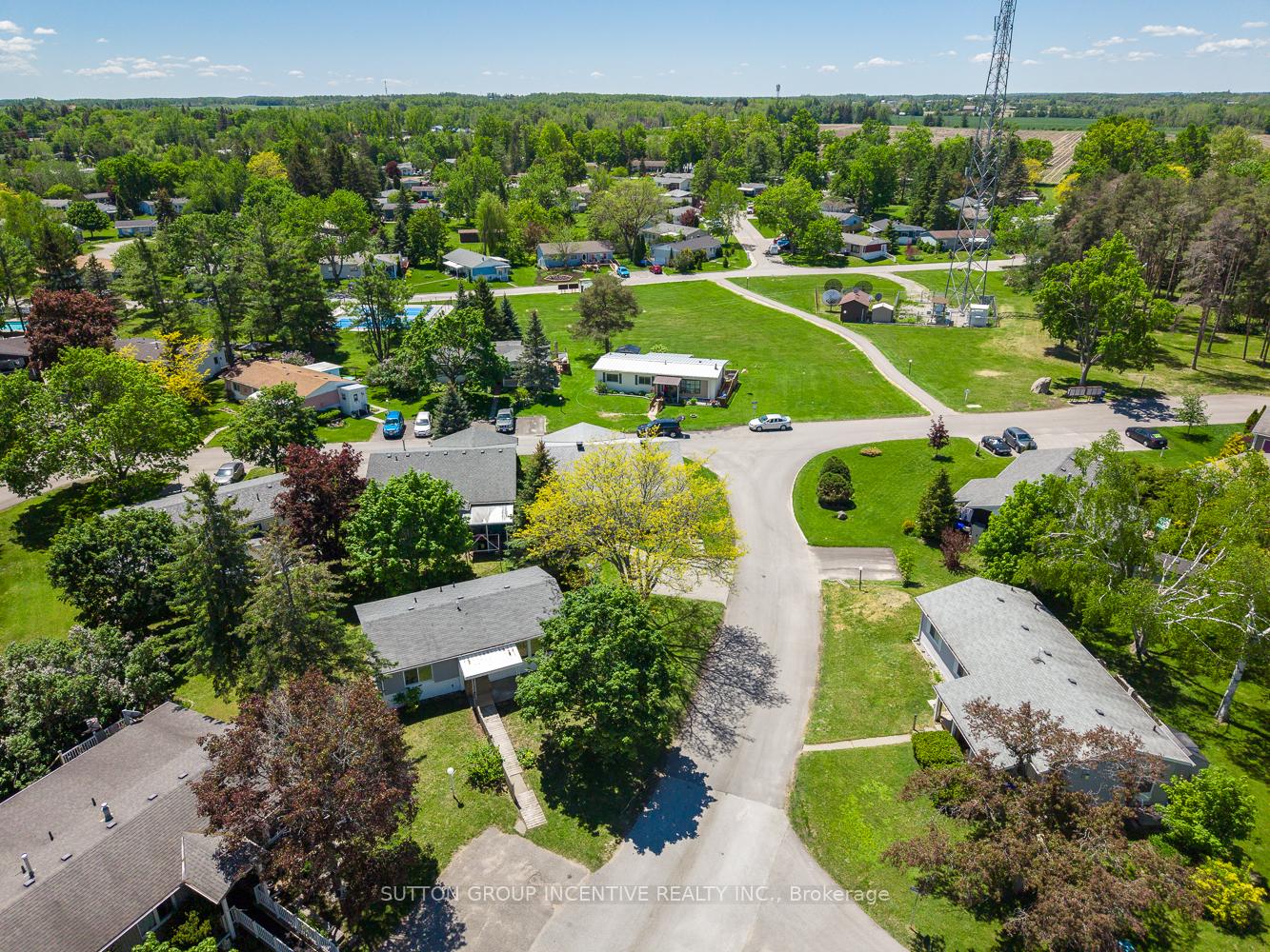 Photo 21 of 67 Main Street, Innisfil, Rural Innisfil — HOMEH