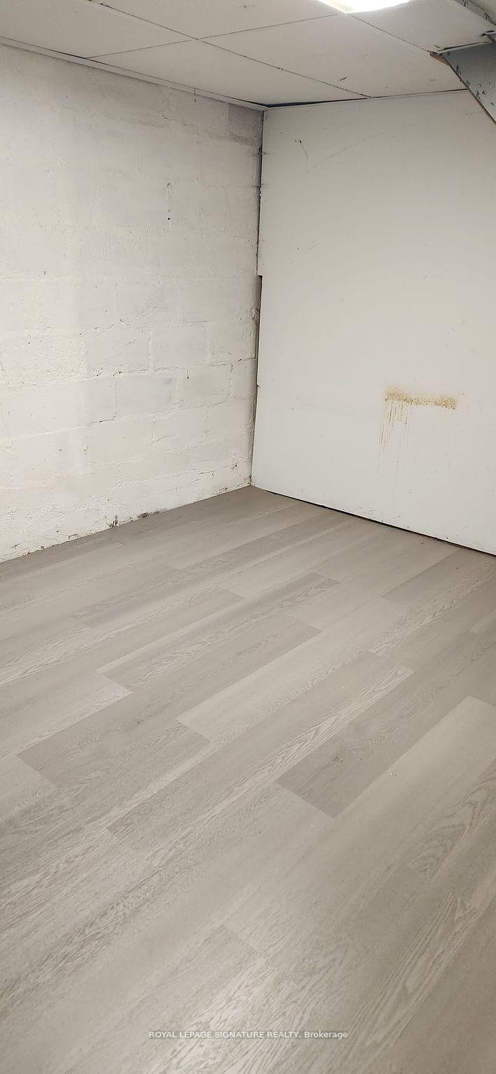 Photo 17 of Unit Lower, 9 Mohawk Avenue, Mississauga, Port Credit — HOMEH