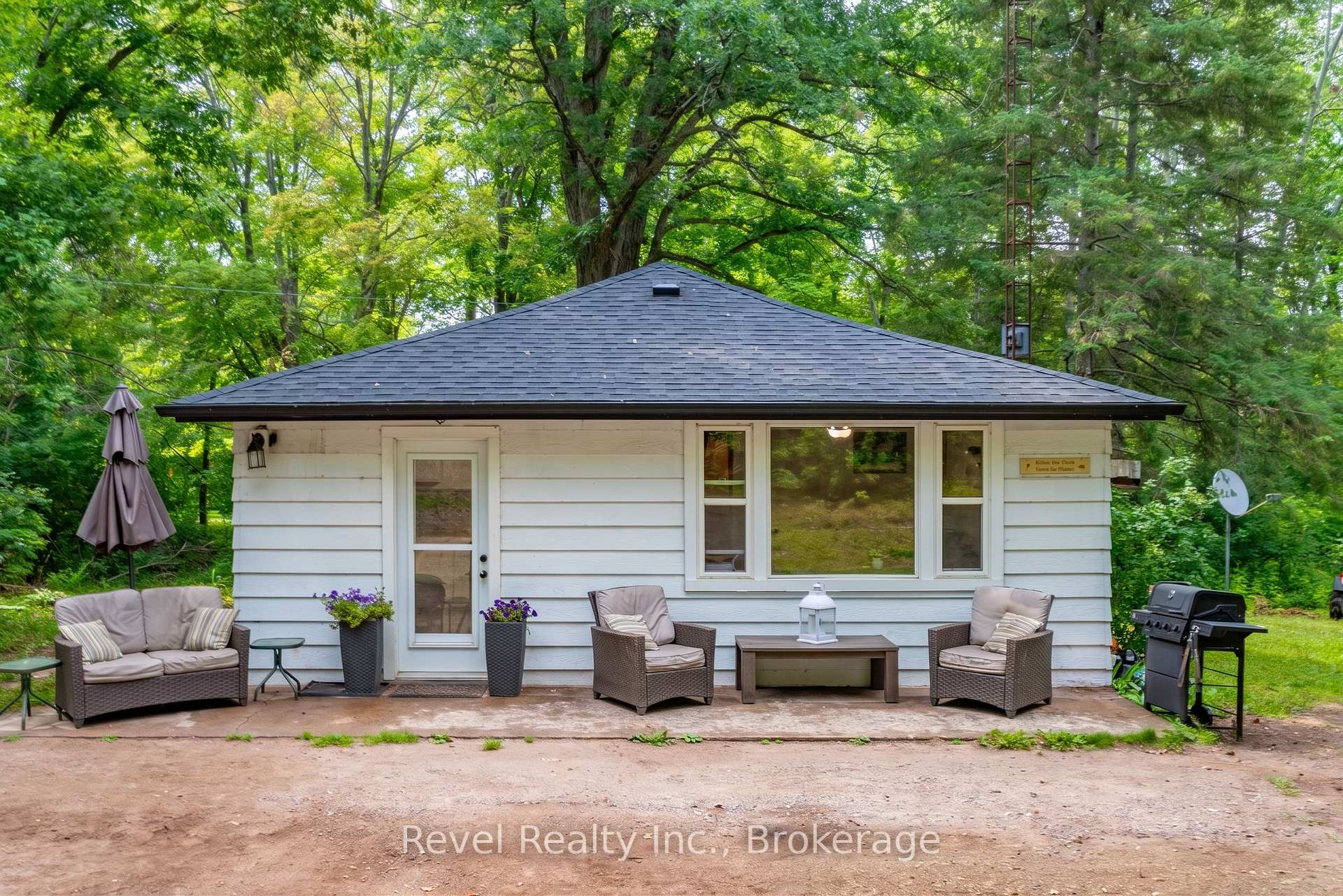 Photo 5 of 4 Gypsy Point Road, Trent Lakes — HOMEH