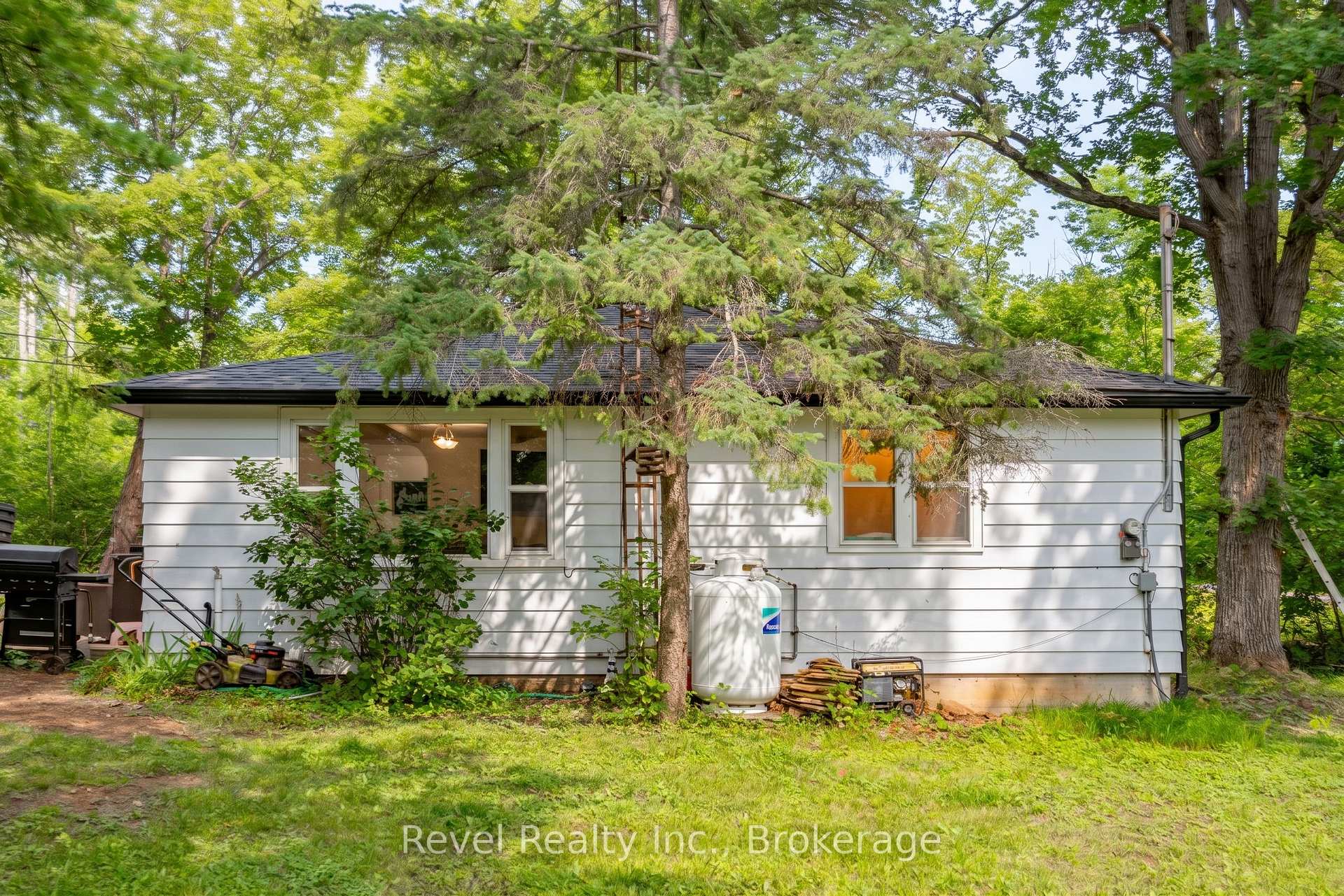 Photo 8 of 4 Gypsy Point Road, Trent Lakes — HOMEH