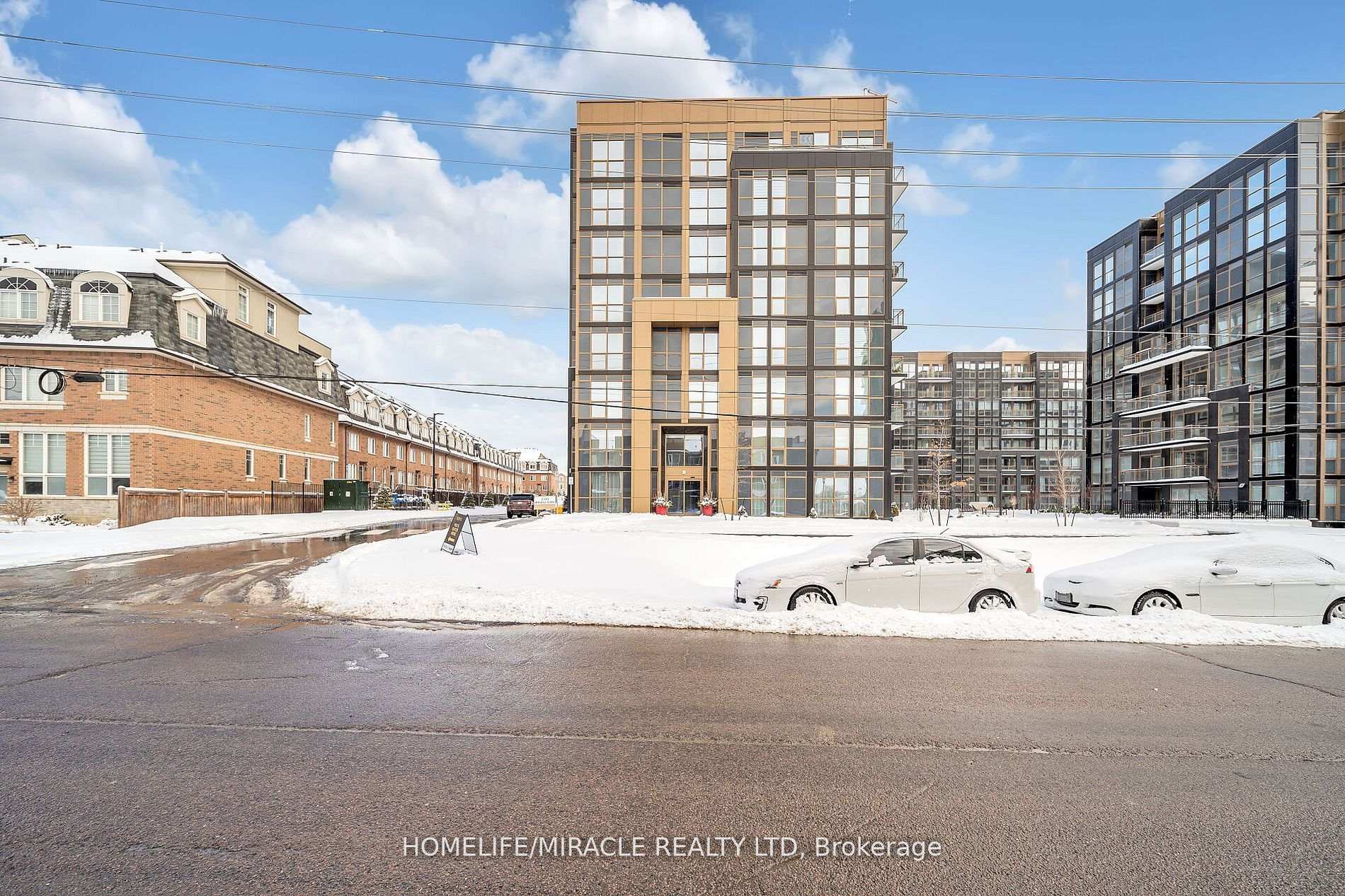Photo 2 of Unit 610, 2343 Khalsa Gate, Oakville, Westmount — HOMEH