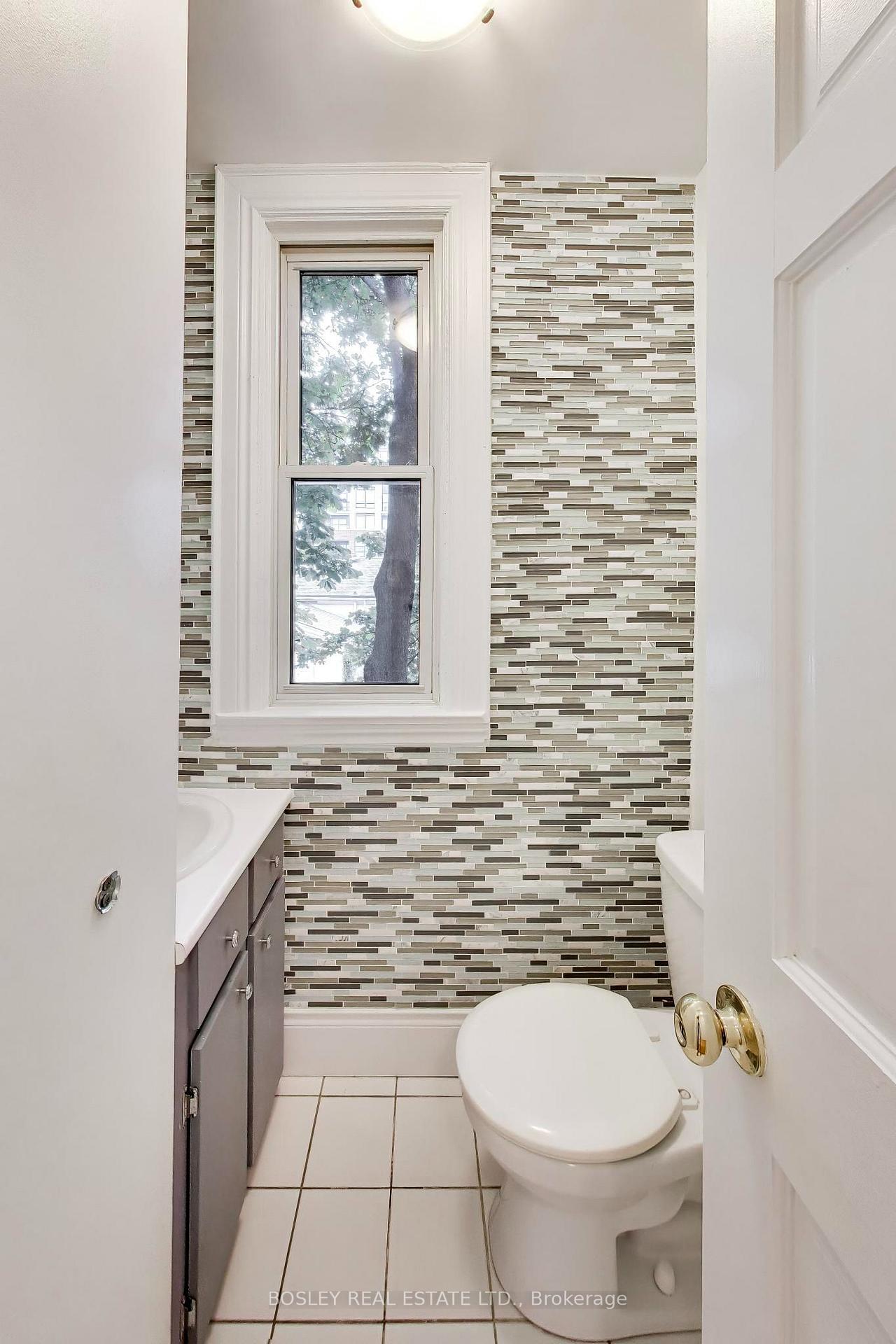Photo 43 of 295 Seaton Street, Toronto, Moss Park — HOMEH