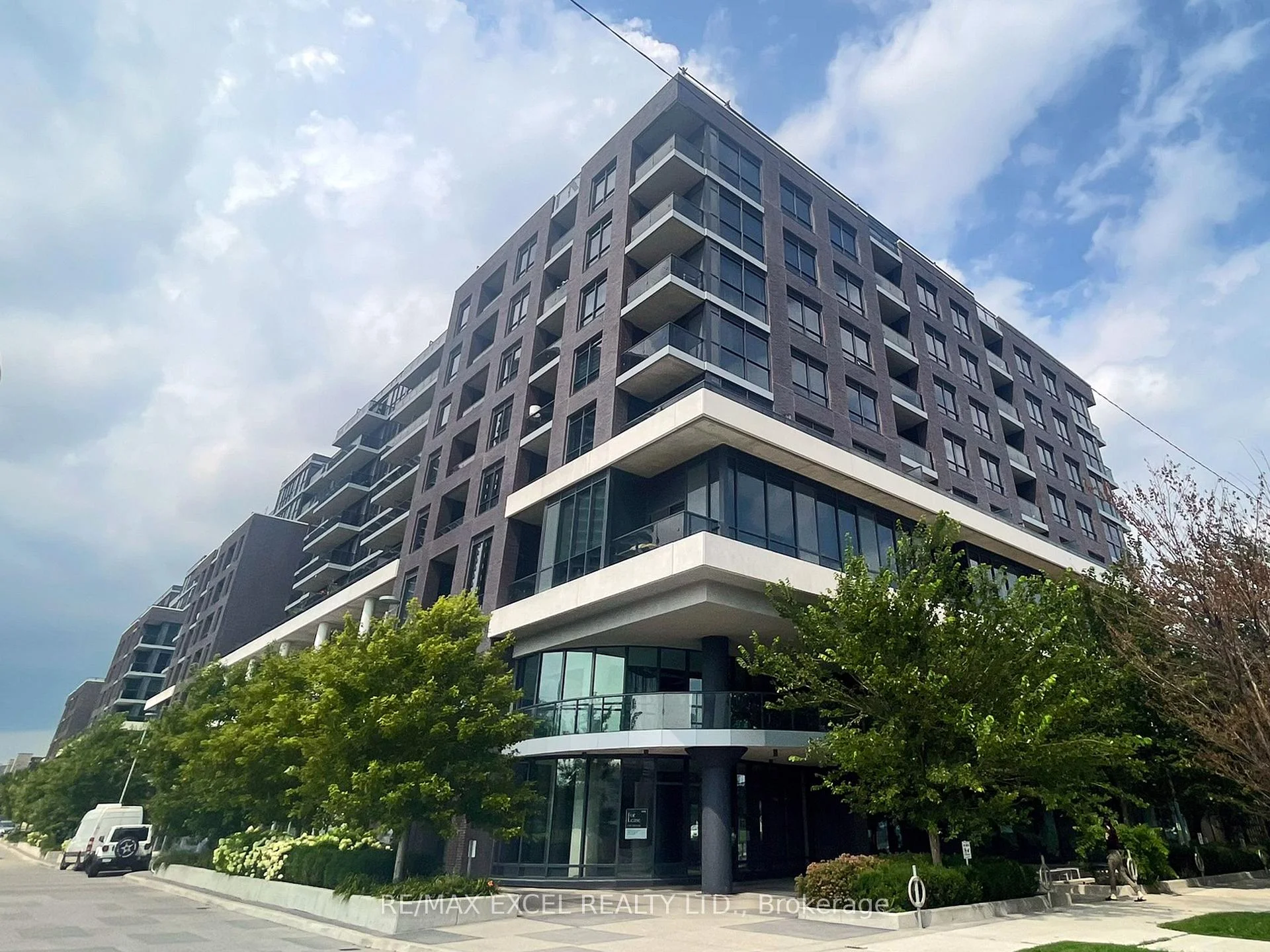 Photo 4 of Unit 1013, 10 Gibbs Road, Etobicoke, Islington-City Centre West — HOMEH