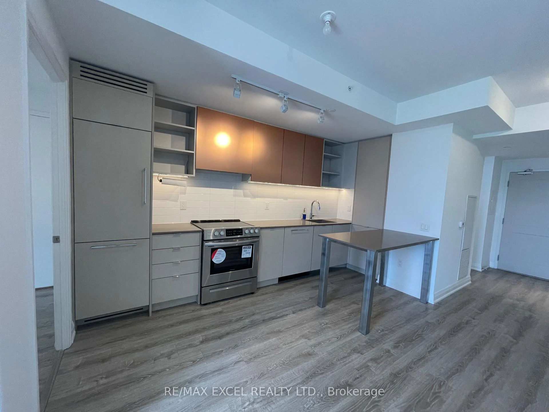 Photo 13 of Unit 1013, 10 Gibbs Road, Etobicoke, Islington-City Centre West — HOMEH
