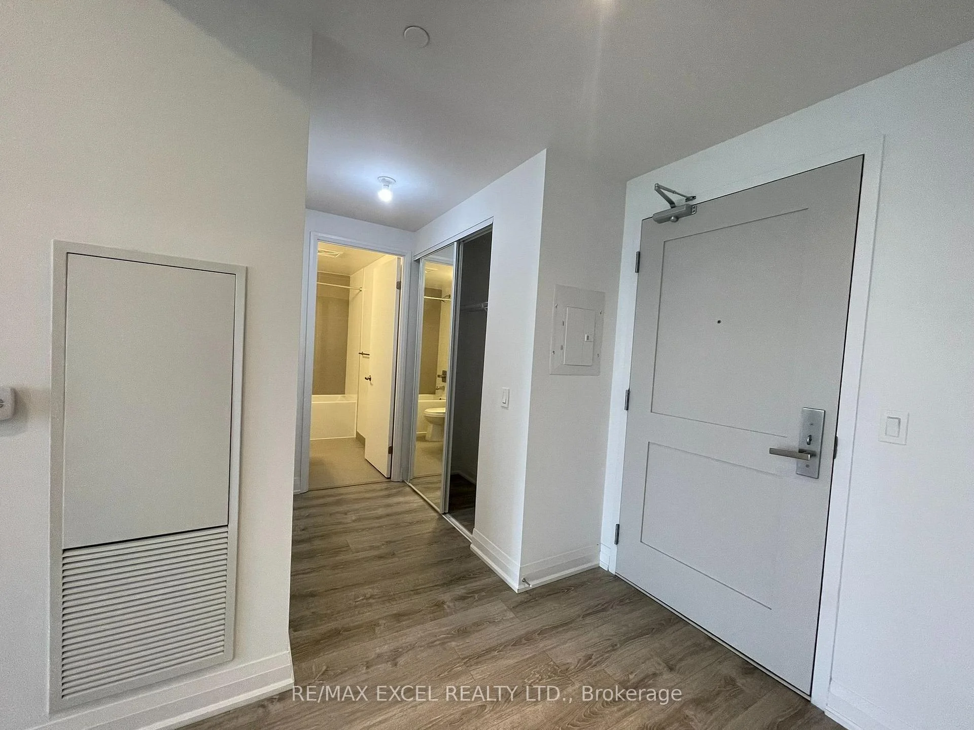 Photo 17 of Unit 1013, 10 Gibbs Road, Etobicoke, Islington-City Centre West — HOMEH