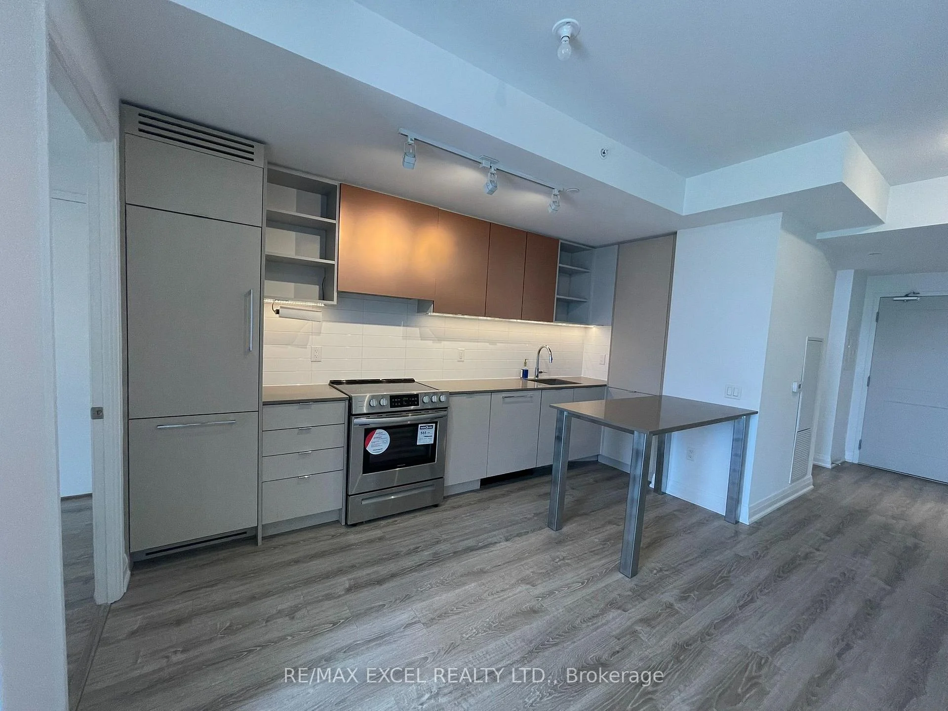 Photo 18 of Unit 1013, 10 Gibbs Road, Etobicoke, Islington-City Centre West — HOMEH