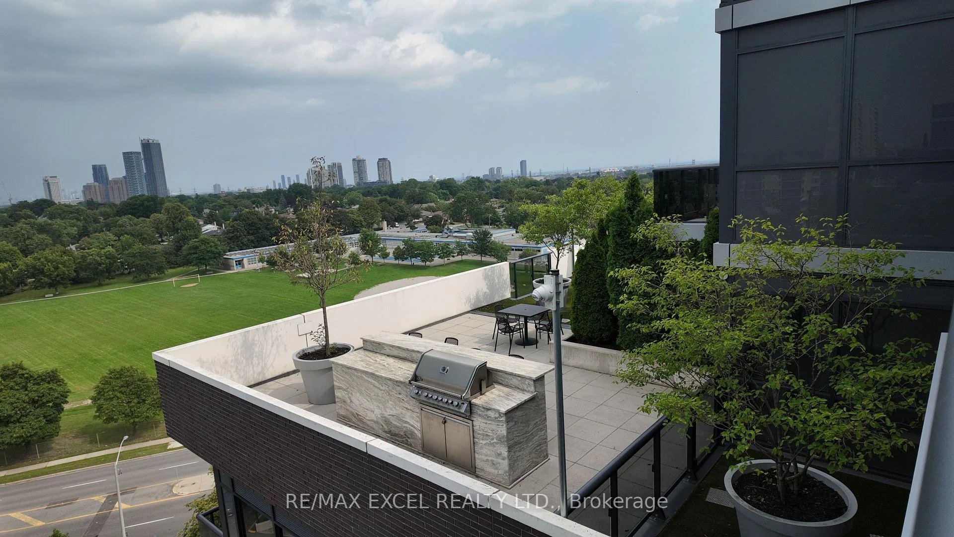 Photo 37 of Unit 1013, 10 Gibbs Road, Etobicoke, Islington-City Centre West — HOMEH