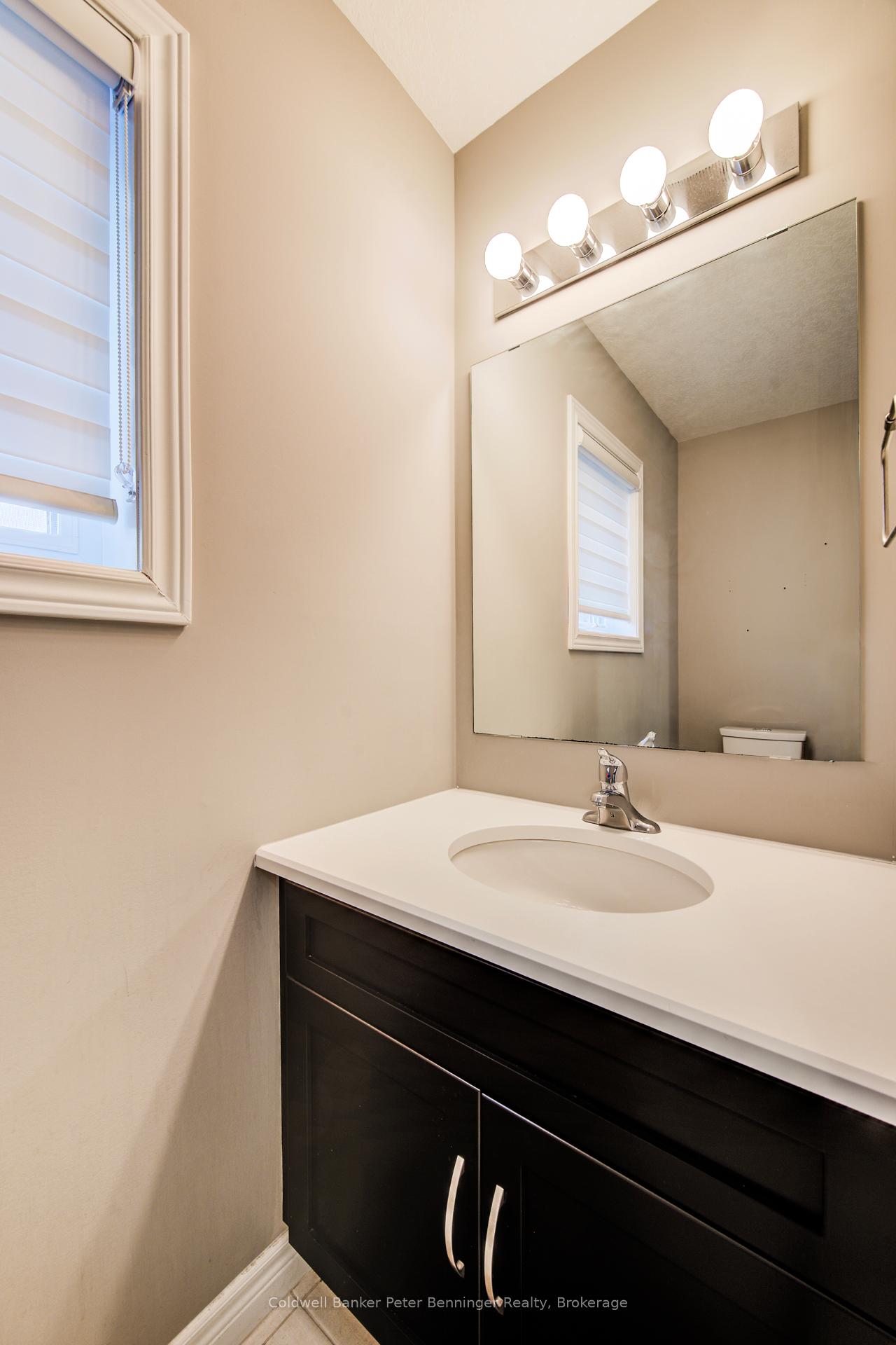Photo 11 of 77 John Brabson Crescent, Guelph, Kortright East — HOMEH
