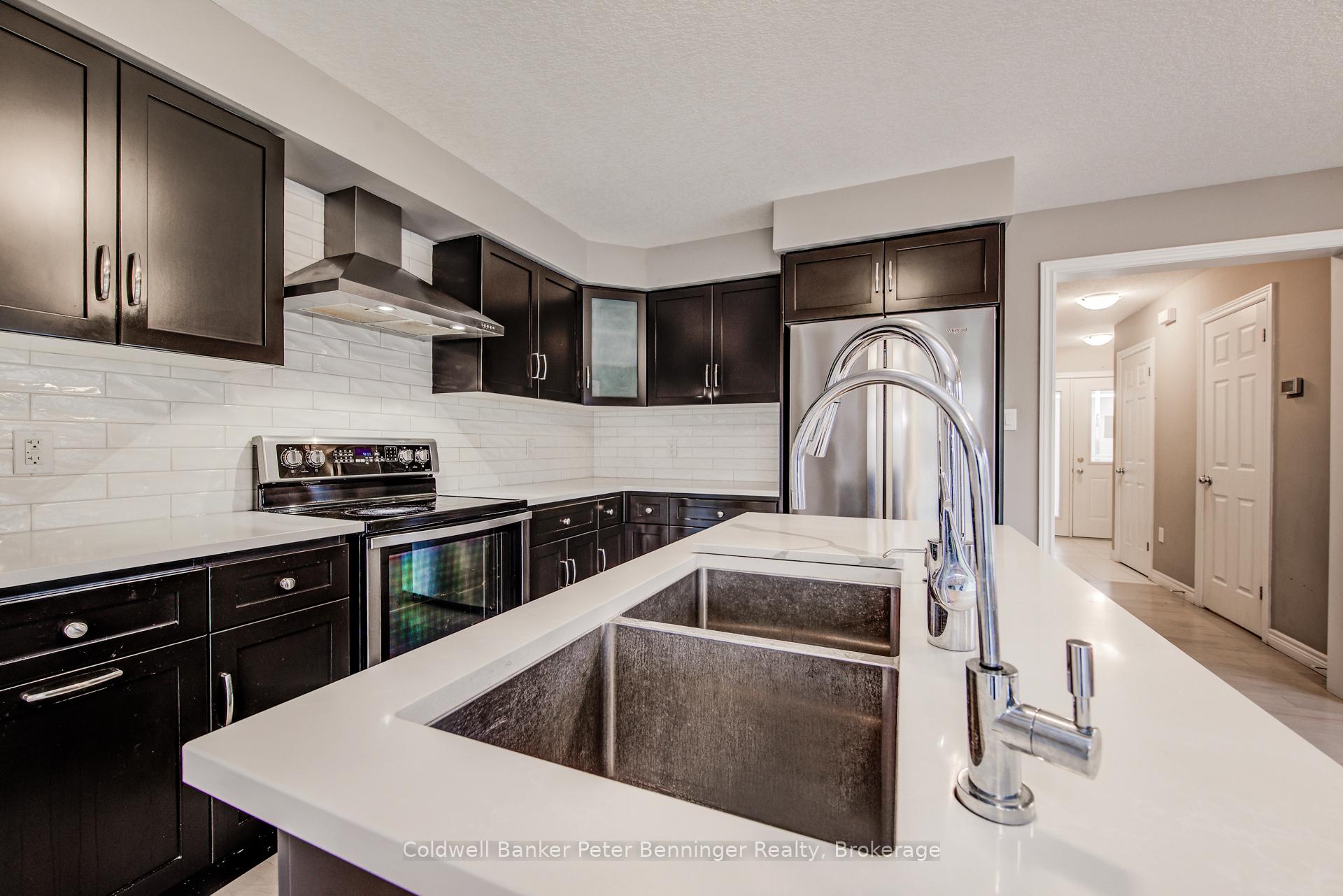 Photo 18 of 77 John Brabson Crescent, Guelph, Kortright East — HOMEH