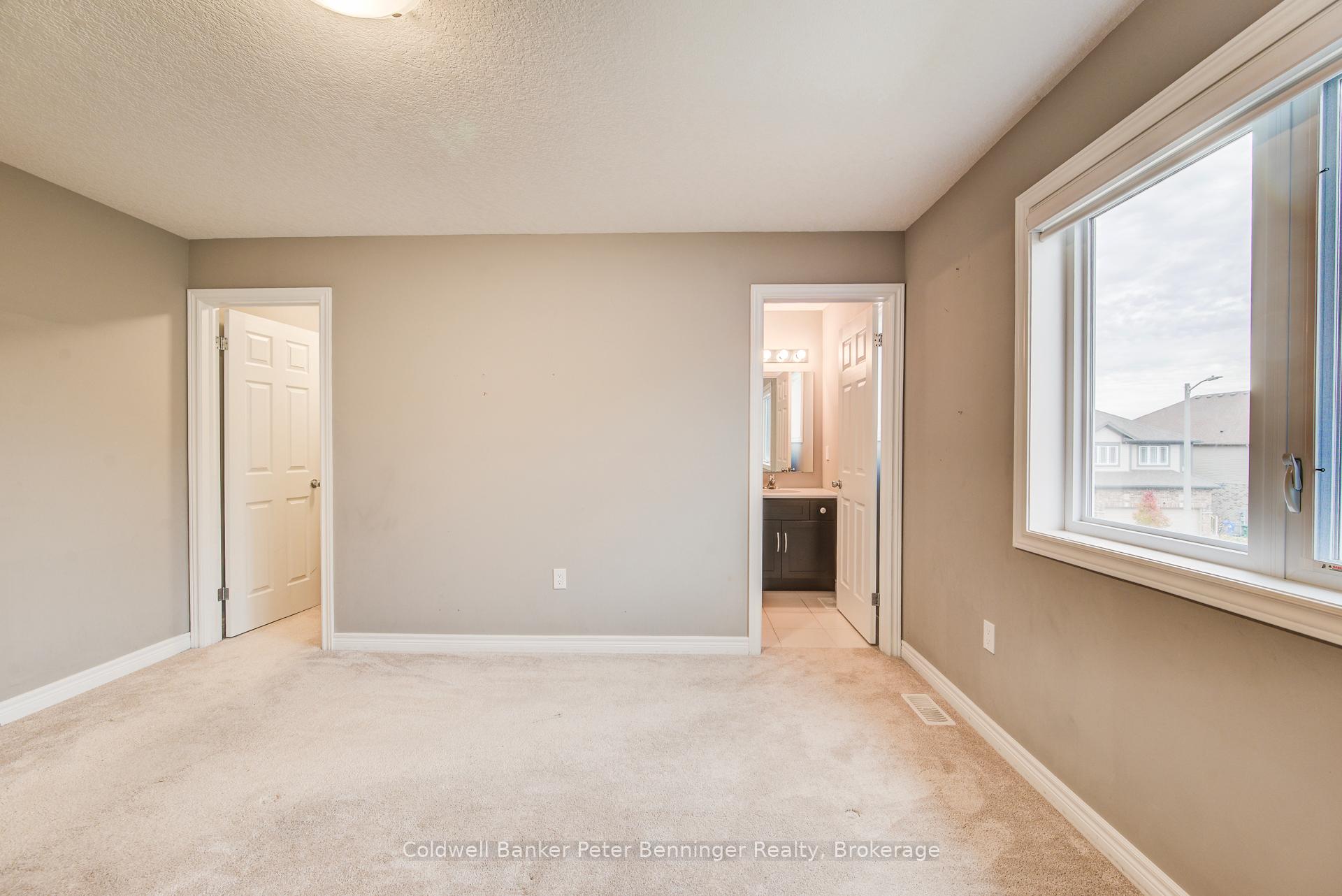 Photo 38 of 77 John Brabson Crescent, Guelph, Kortright East — HOMEH