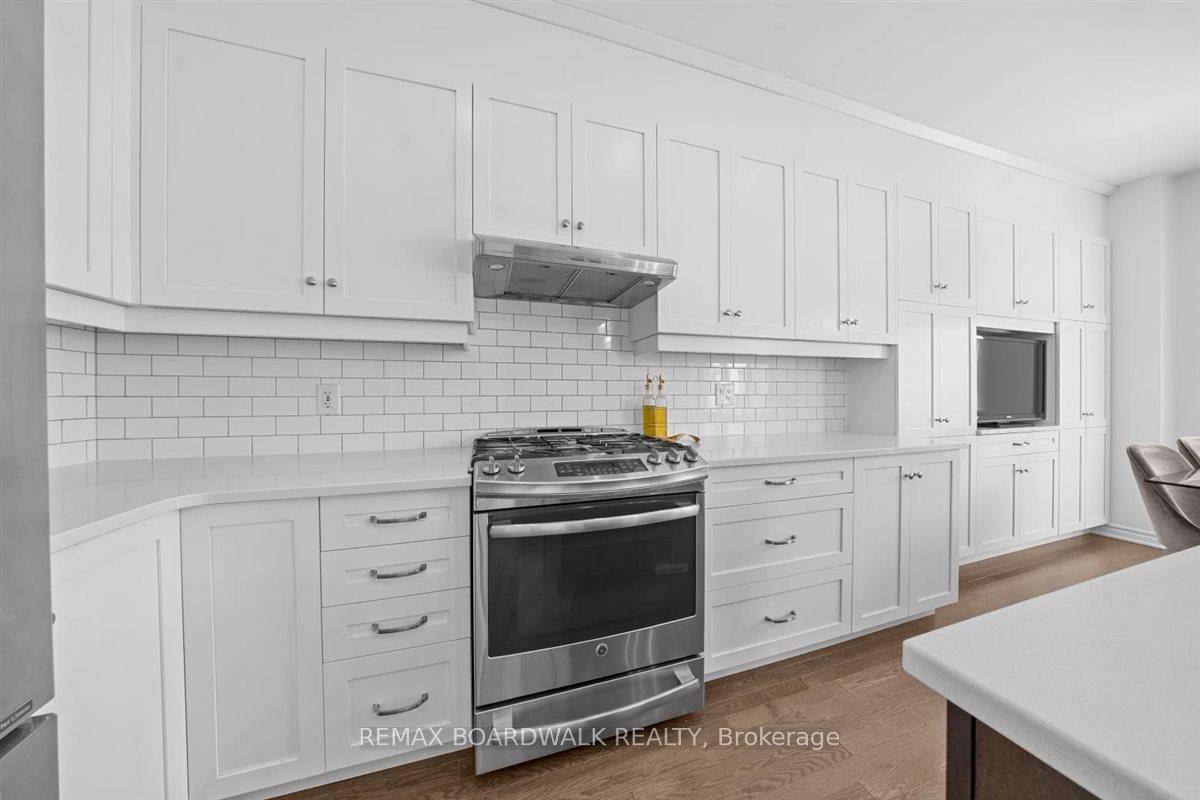Photo 7 of 446 Meadowbreeze Drive, Ottawa, Kanata - Emerald Meadows/Trailwest — HOMEH
