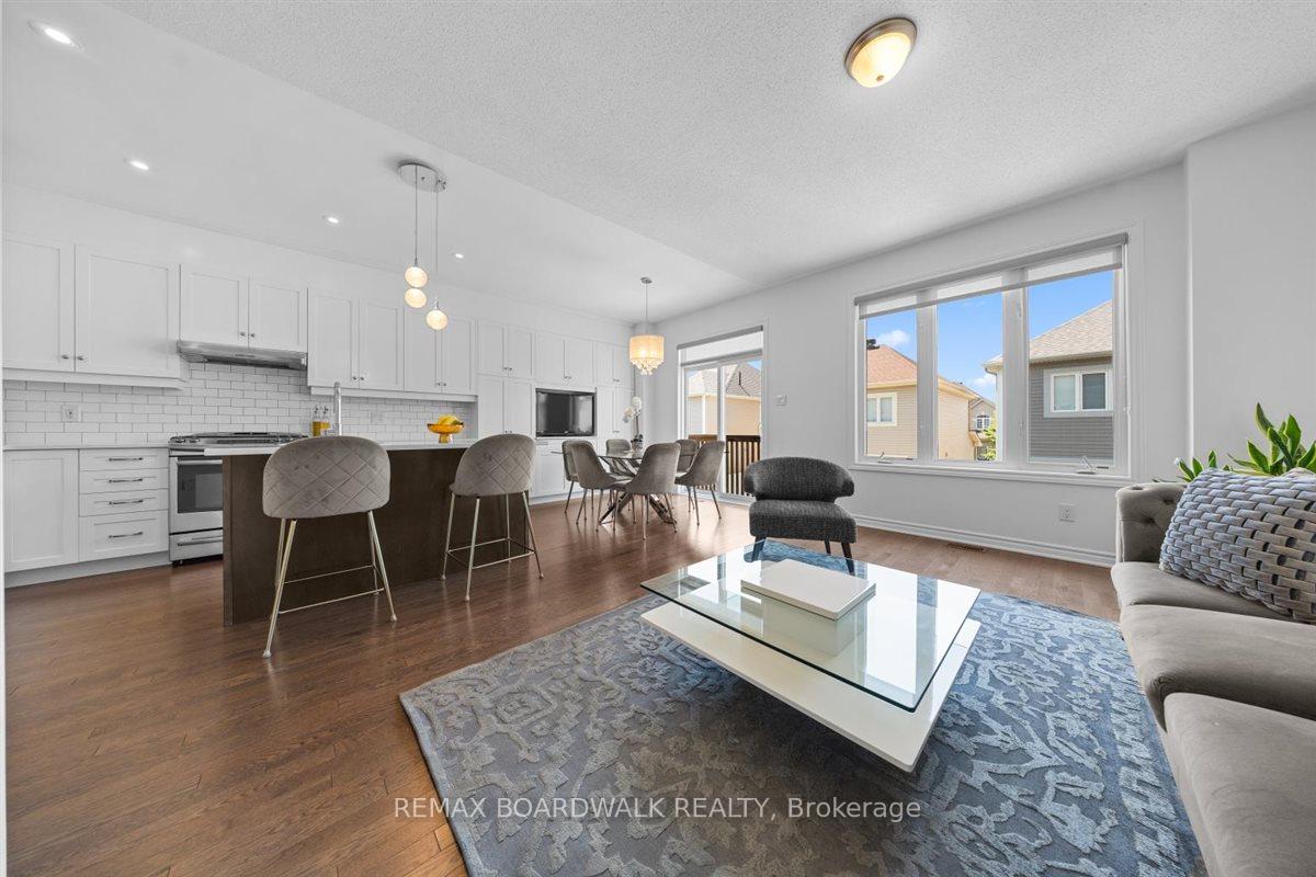 Photo 13 of 446 Meadowbreeze Drive, Ottawa, Kanata - Emerald Meadows/Trailwest — HOMEH