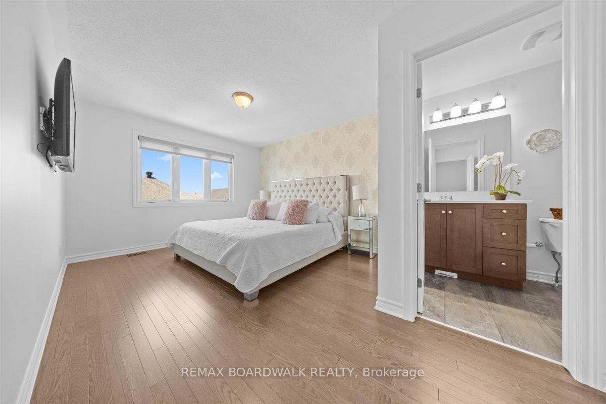Photo 14 of 446 Meadowbreeze Drive, Ottawa, Kanata - Emerald Meadows/Trailwest — HOMEH