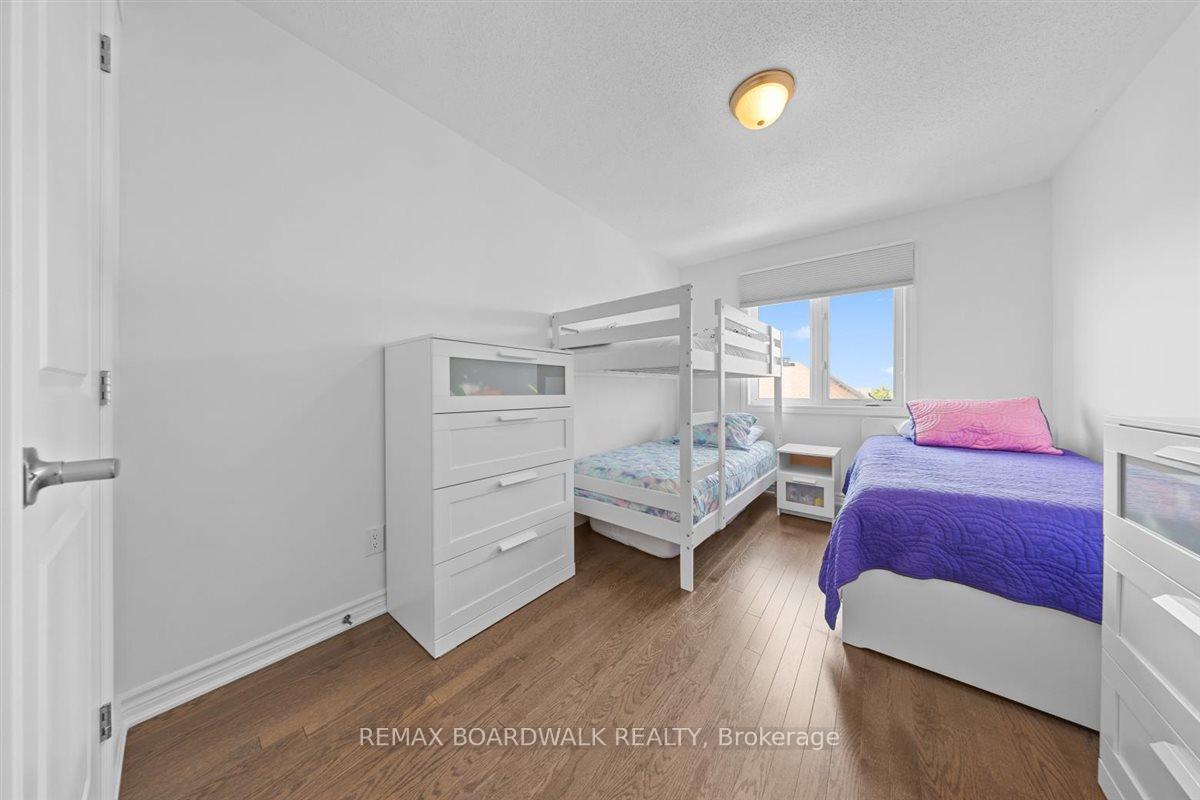 Photo 17 of 446 Meadowbreeze Drive, Ottawa, Kanata - Emerald Meadows/Trailwest — HOMEH