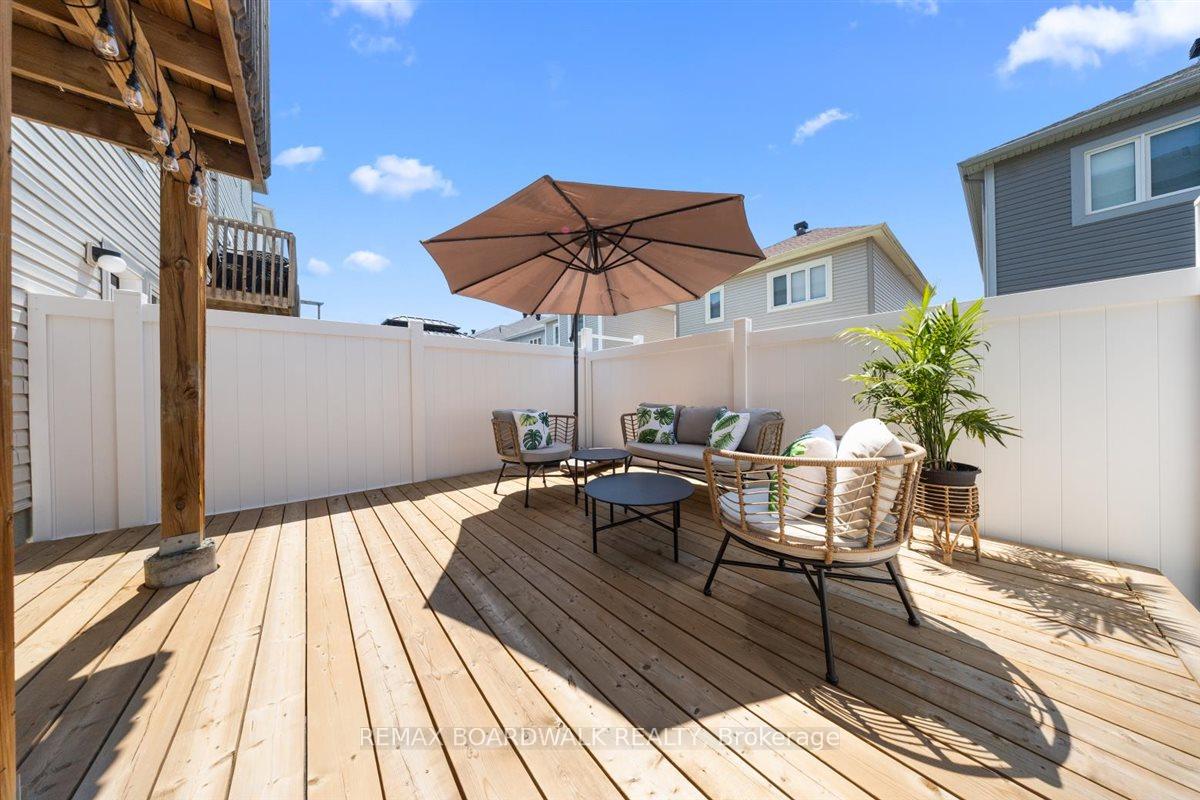 Photo 24 of 446 Meadowbreeze Drive, Ottawa, Kanata - Emerald Meadows/Trailwest — HOMEH
