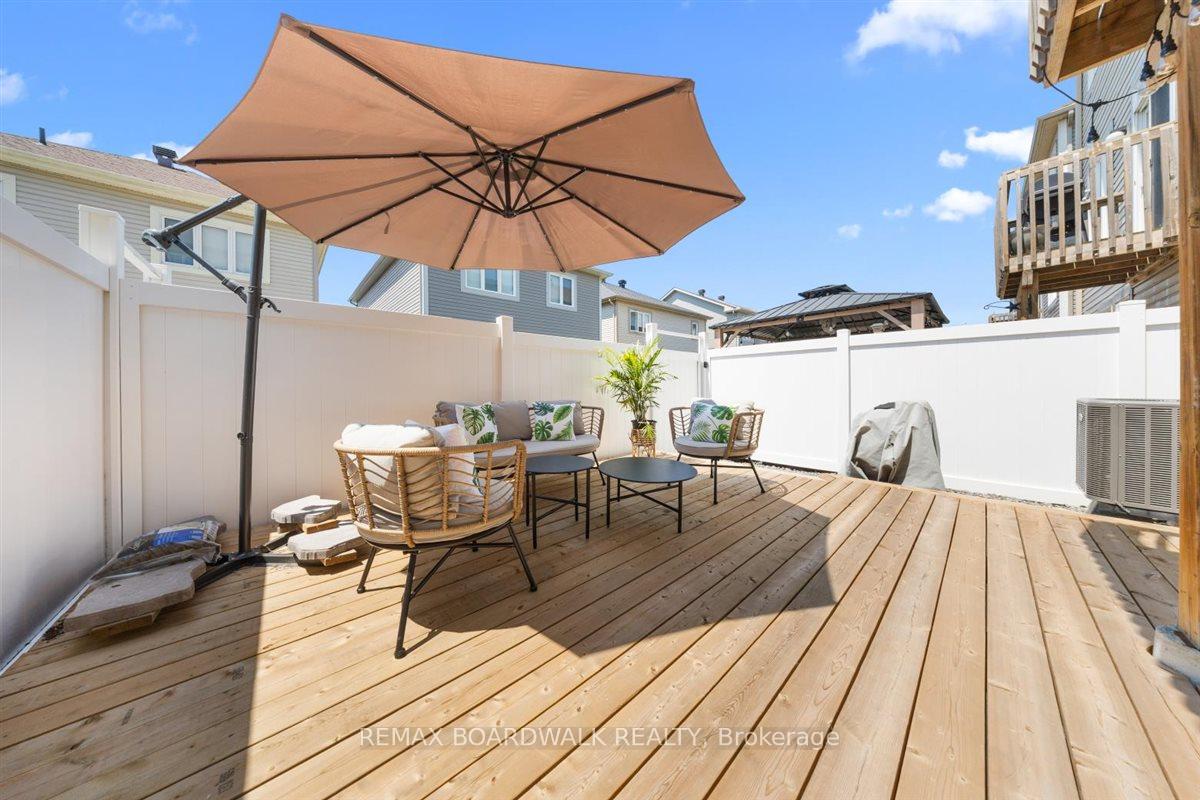 Photo 25 of 446 Meadowbreeze Drive, Ottawa, Kanata - Emerald Meadows/Trailwest — HOMEH