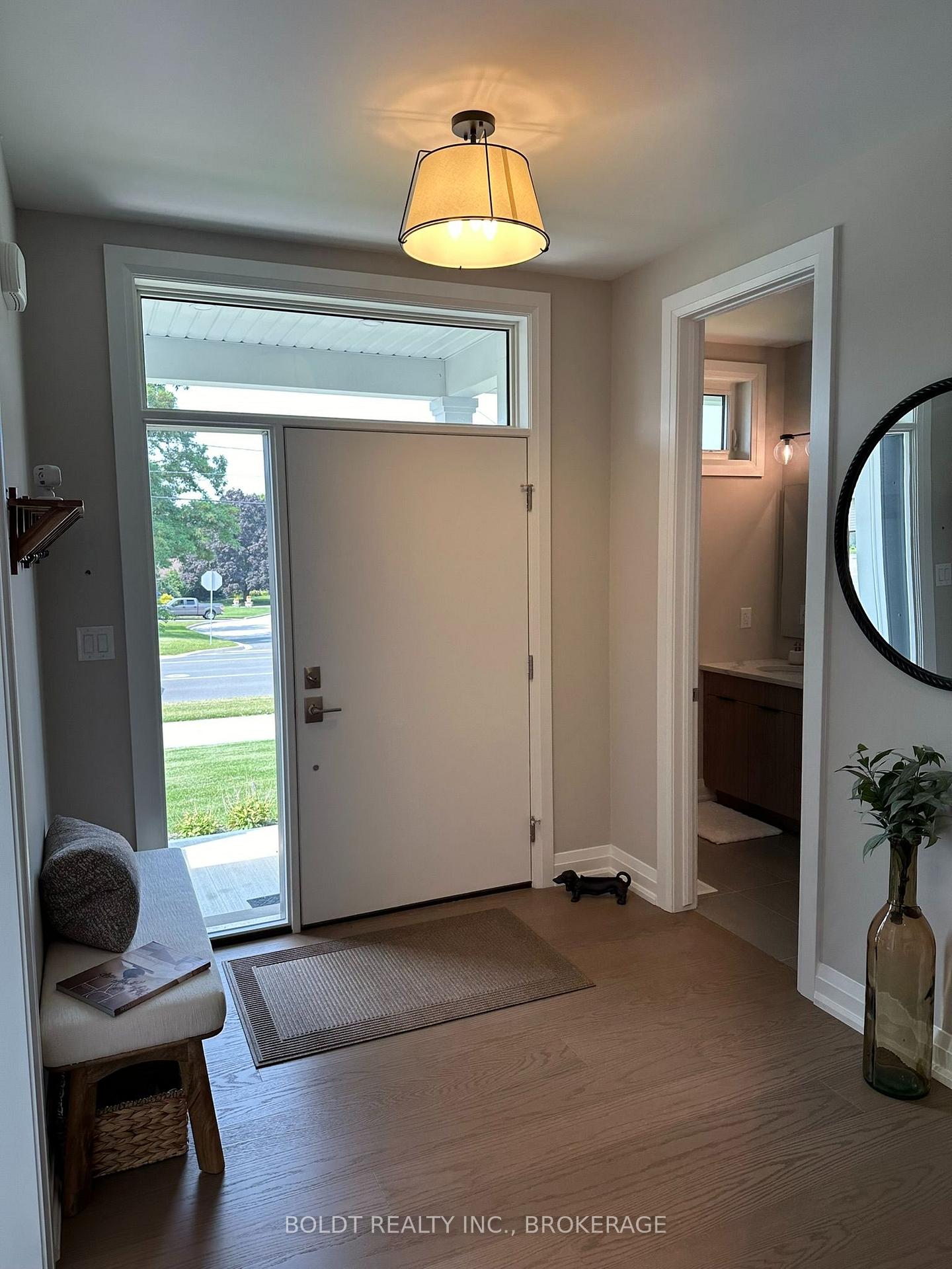 Photo 3 of Unit 15, 205 St. David's Road, Thorold, Confederation Heights — HOMEH