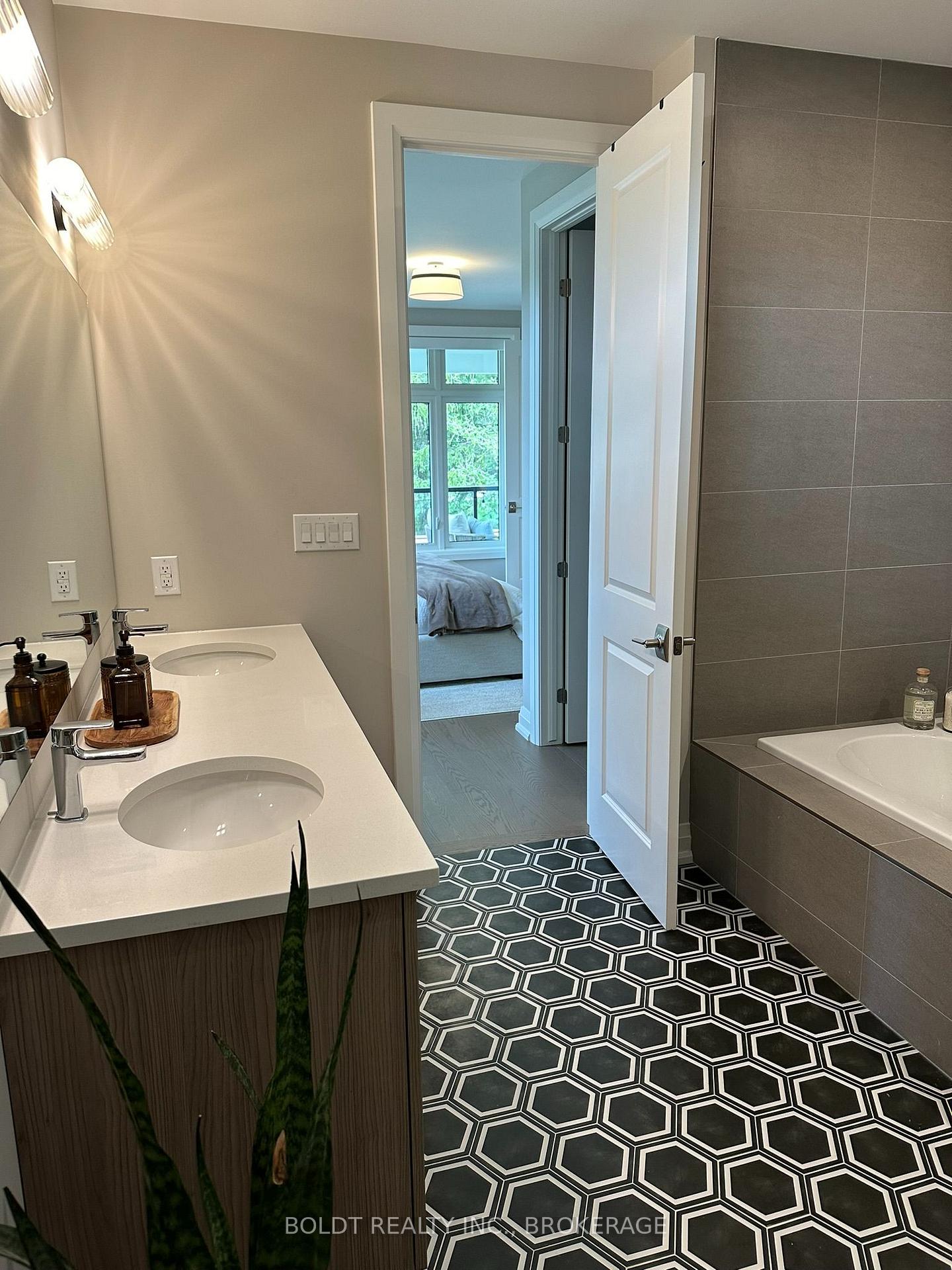 Photo 22 of Unit 15, 205 St. David's Road, Thorold, Confederation Heights — HOMEH