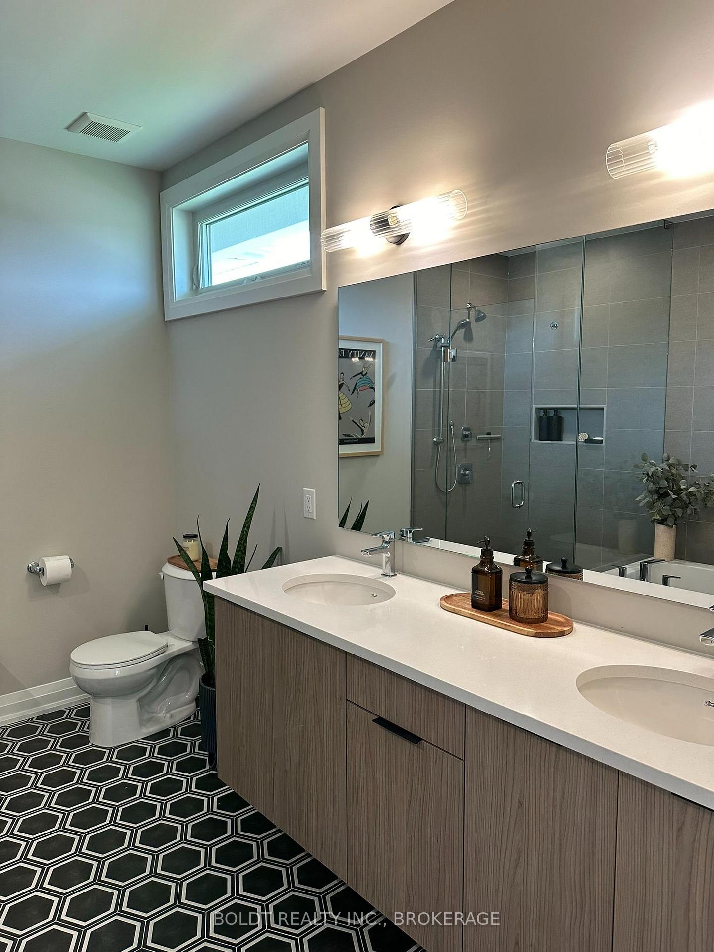 Photo 23 of Unit 15, 205 St. David's Road, Thorold, Confederation Heights — HOMEH