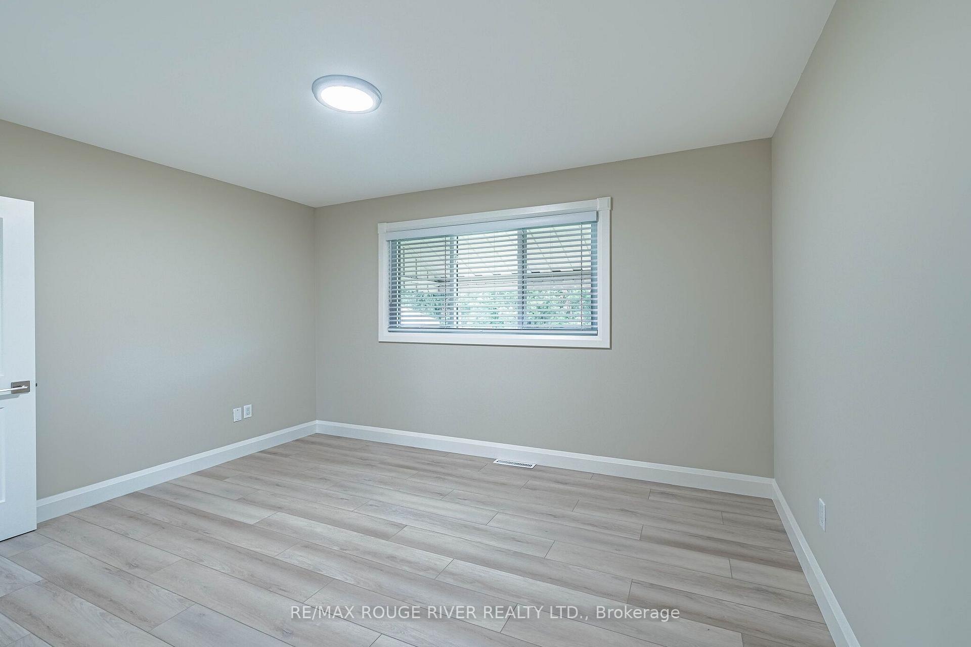 Photo 23 of 25 Clearview Heights, St. Catharines, Burleigh Hill — HOMEH