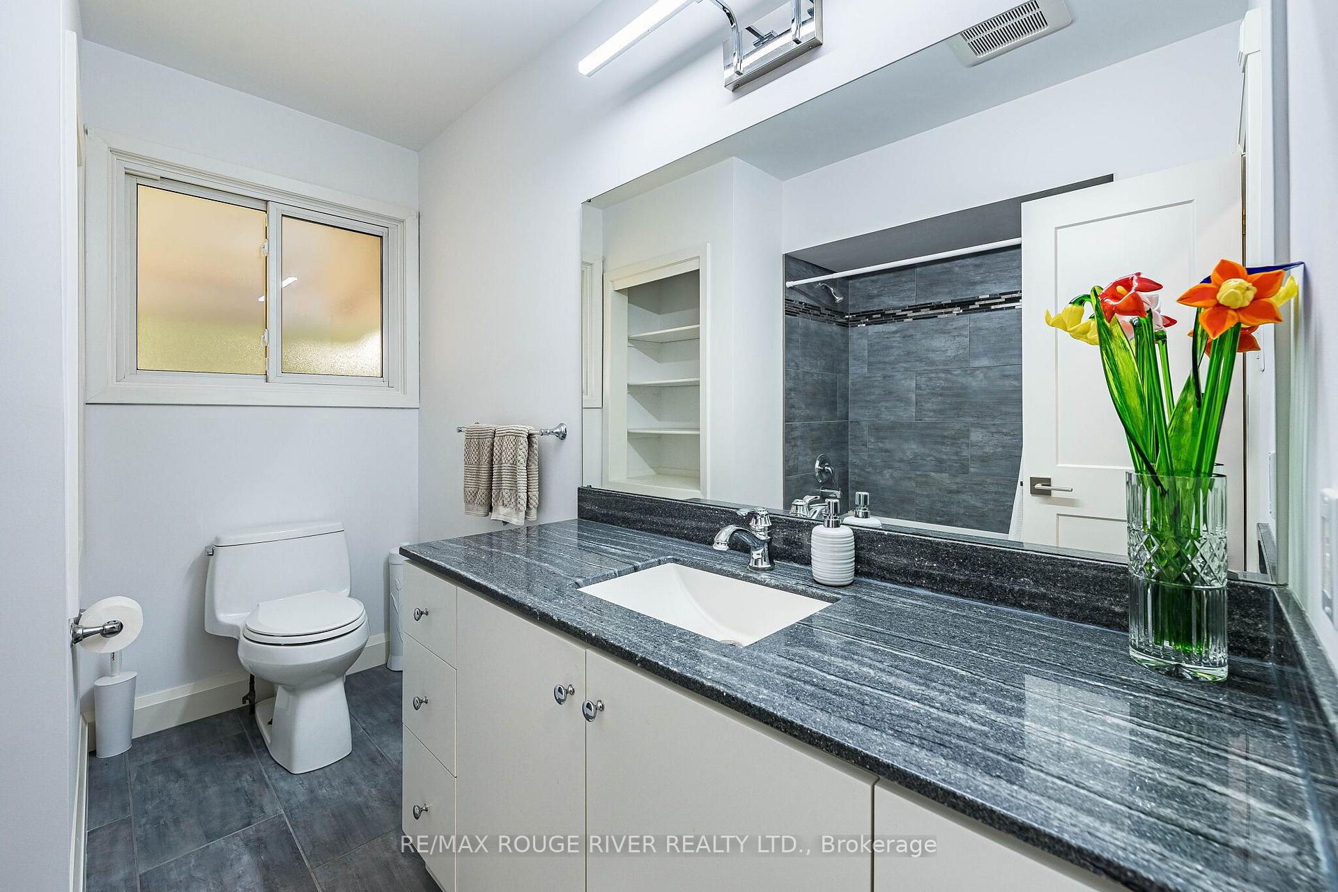 Photo 28 of 25 Clearview Heights, St. Catharines, Burleigh Hill — HOMEH