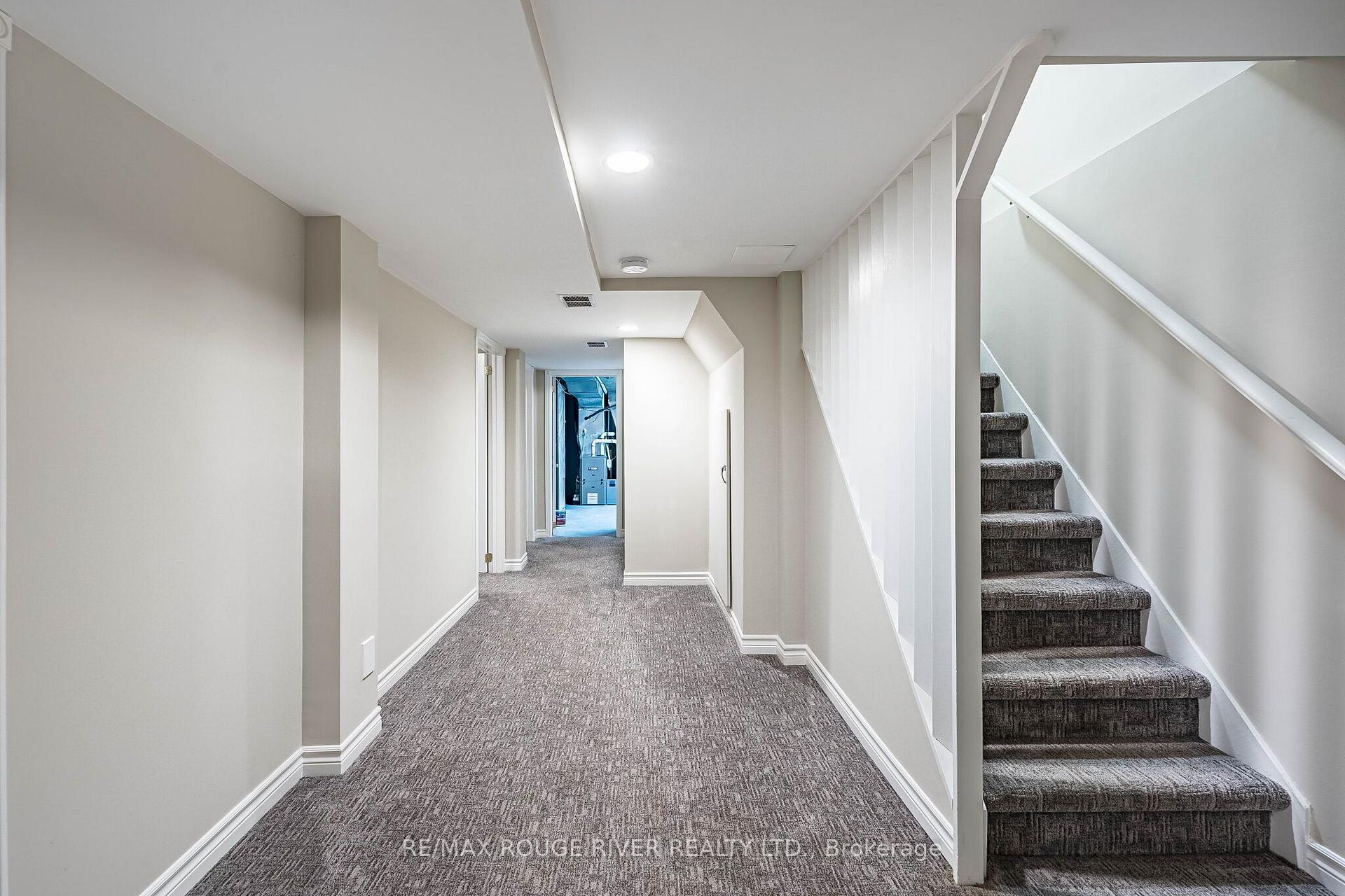 Photo 31 of 25 Clearview Heights, St. Catharines, Burleigh Hill — HOMEH