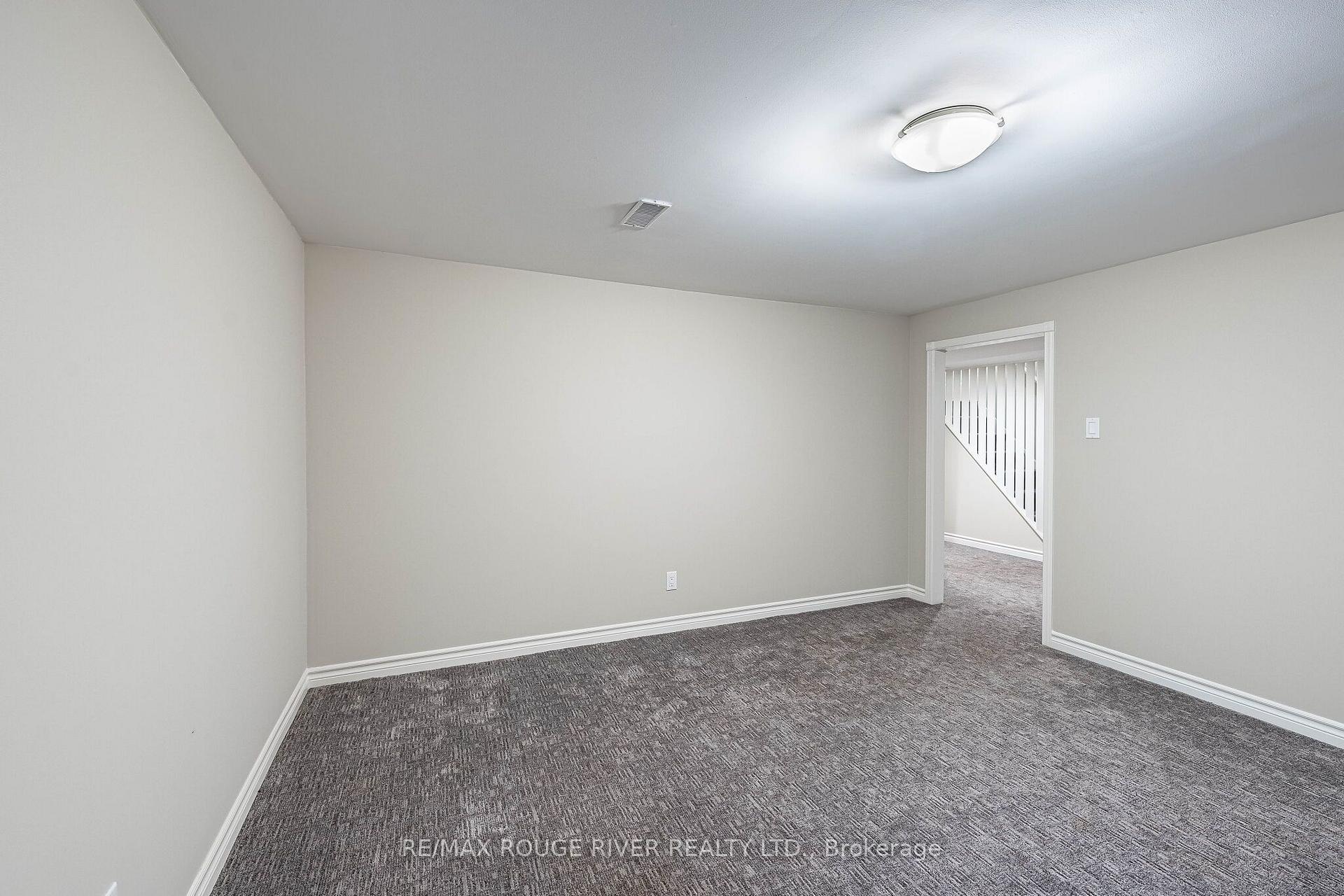 Photo 34 of 25 Clearview Heights, St. Catharines, Burleigh Hill — HOMEH