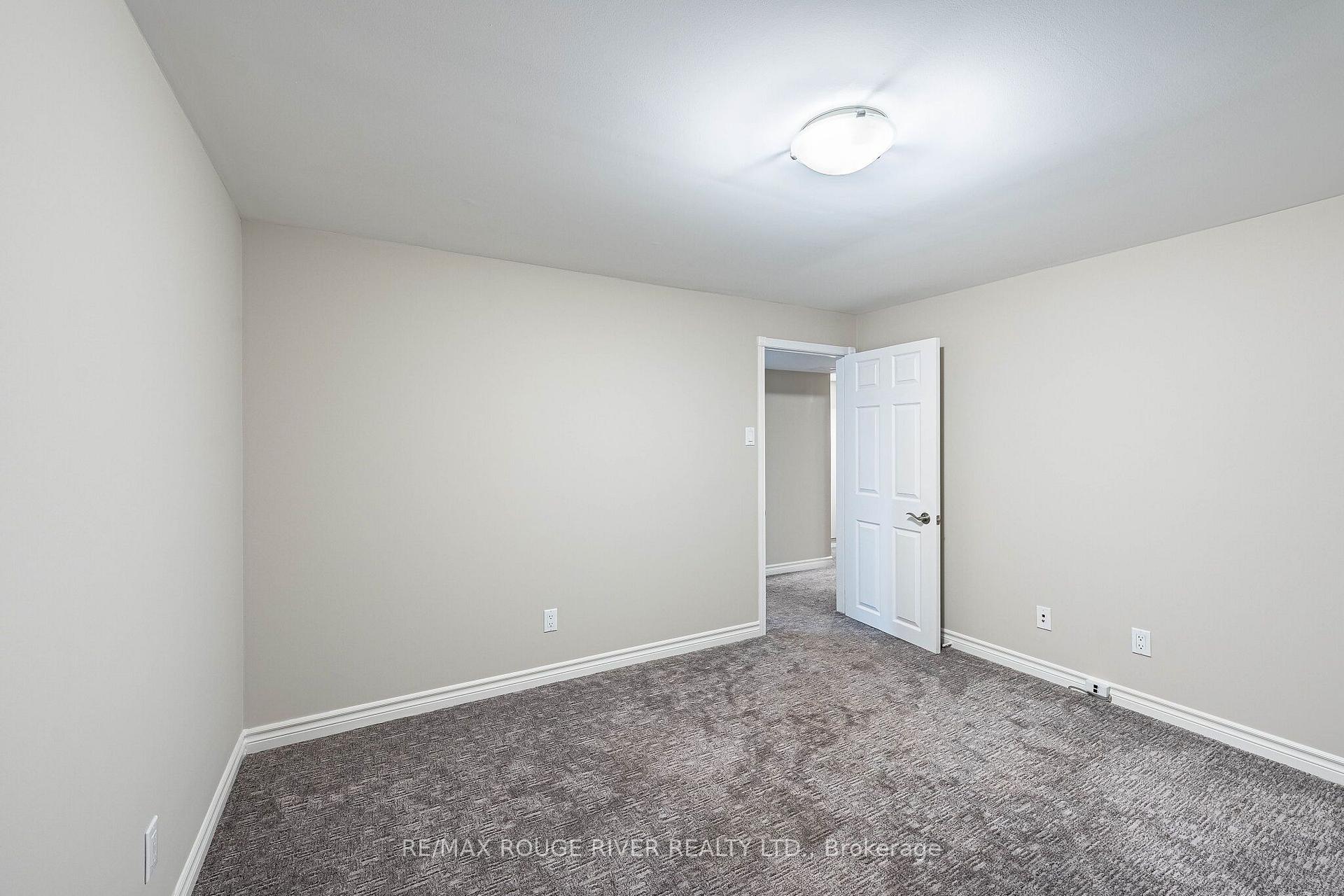 Photo 38 of 25 Clearview Heights, St. Catharines, Burleigh Hill — HOMEH