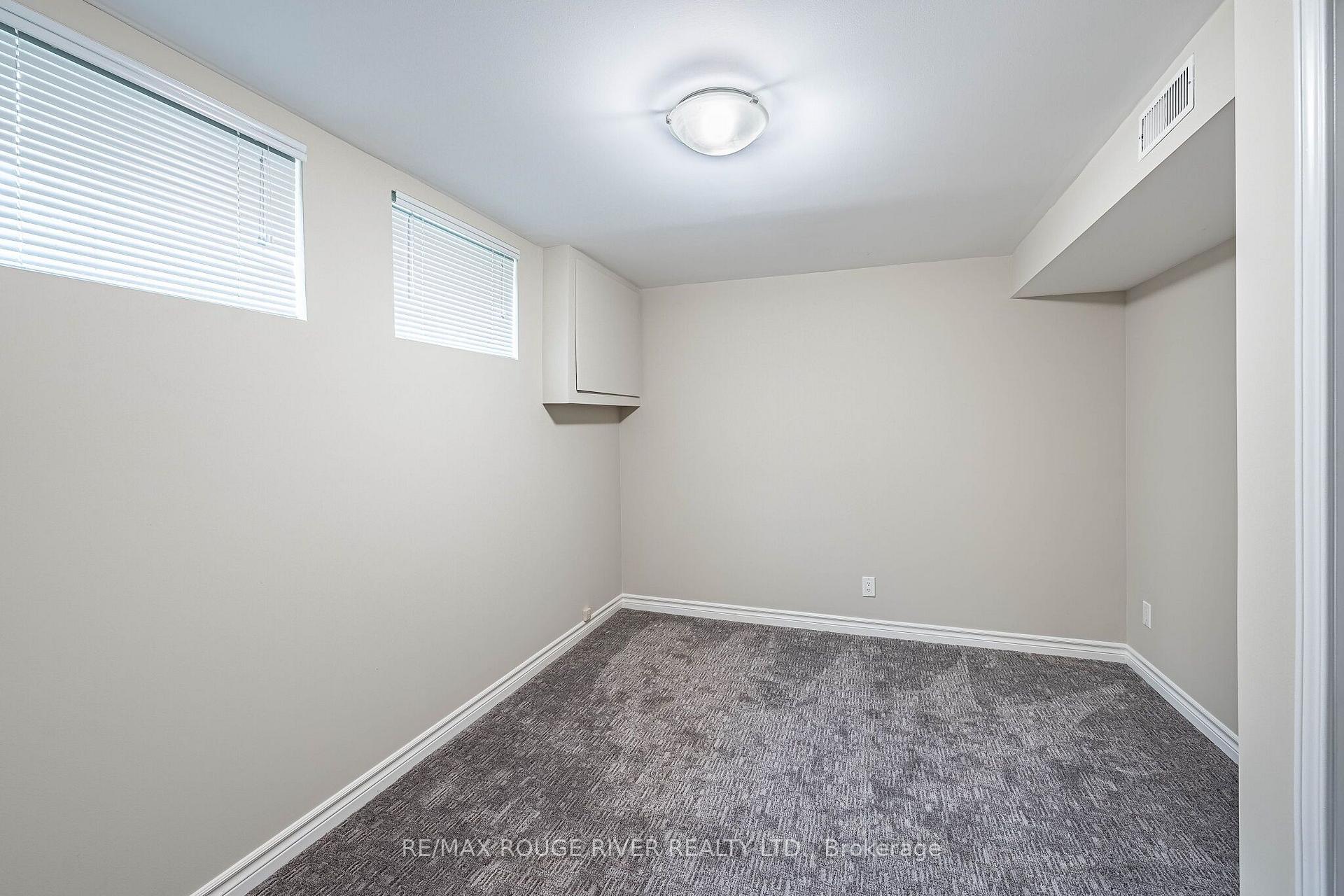 Photo 39 of 25 Clearview Heights, St. Catharines, Burleigh Hill — HOMEH