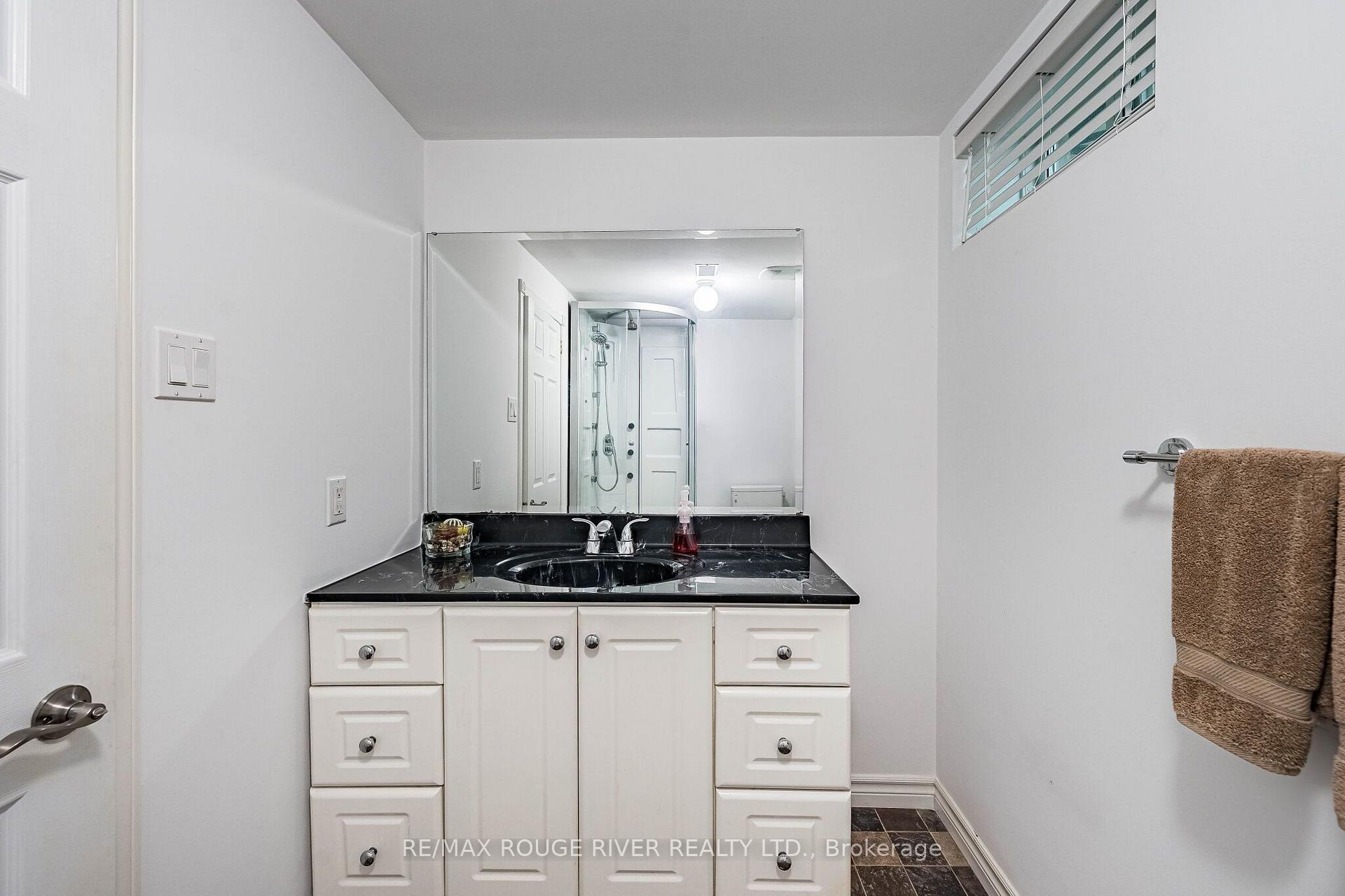 Photo 41 of 25 Clearview Heights, St. Catharines, Burleigh Hill — HOMEH