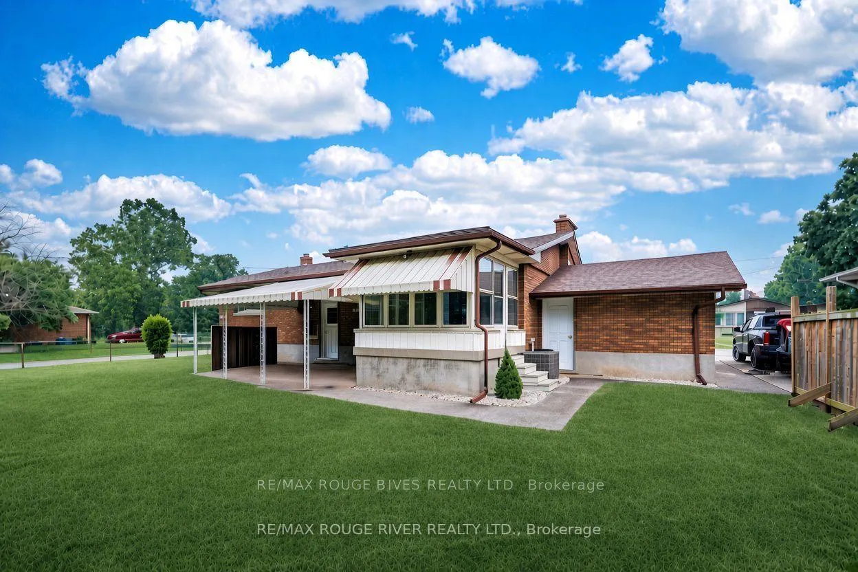 Photo 48 of 25 Clearview Heights, St. Catharines, Burleigh Hill — HOMEH