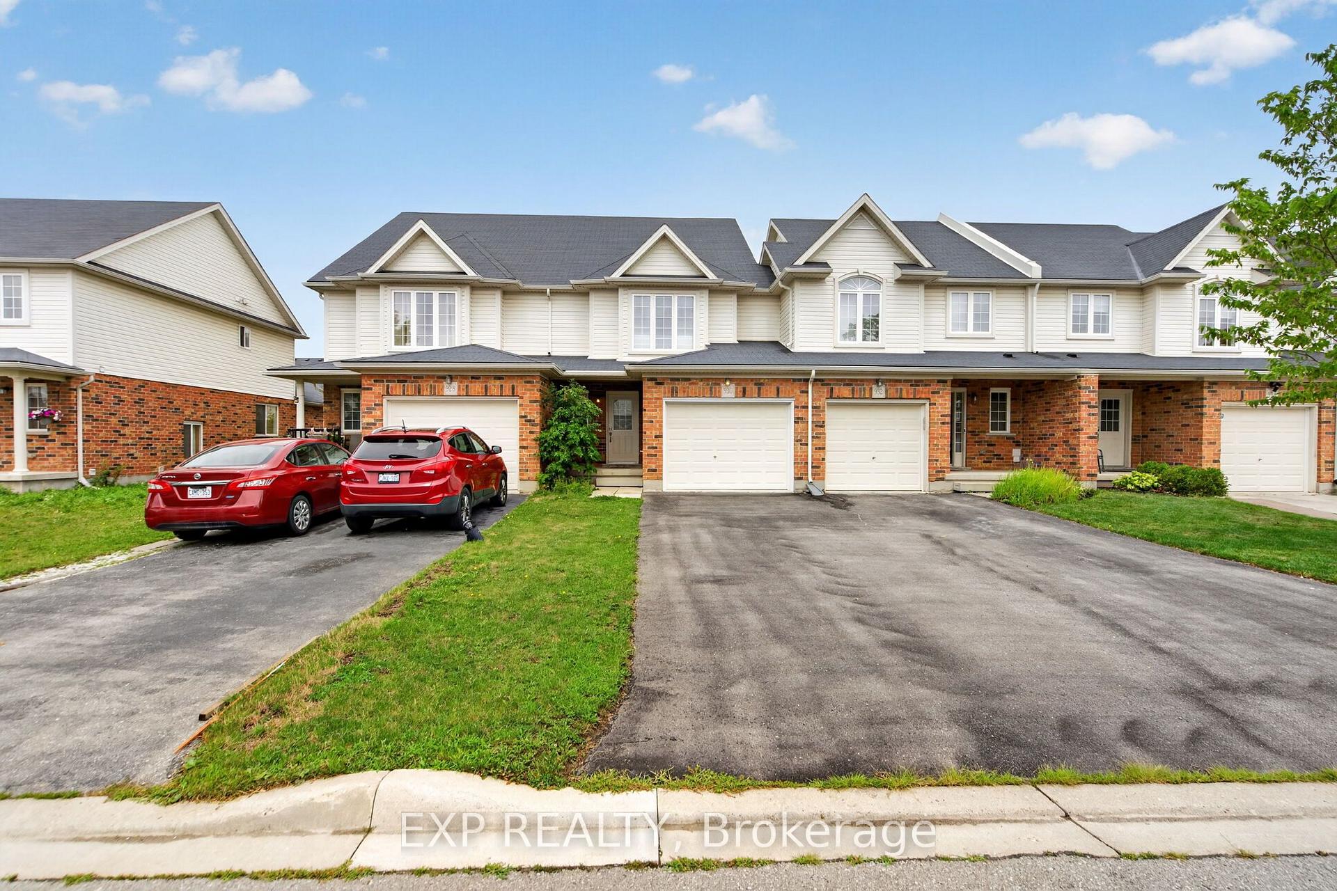 Photo 1 of 930 Silverfox Crescent, London, North S — HOMEH