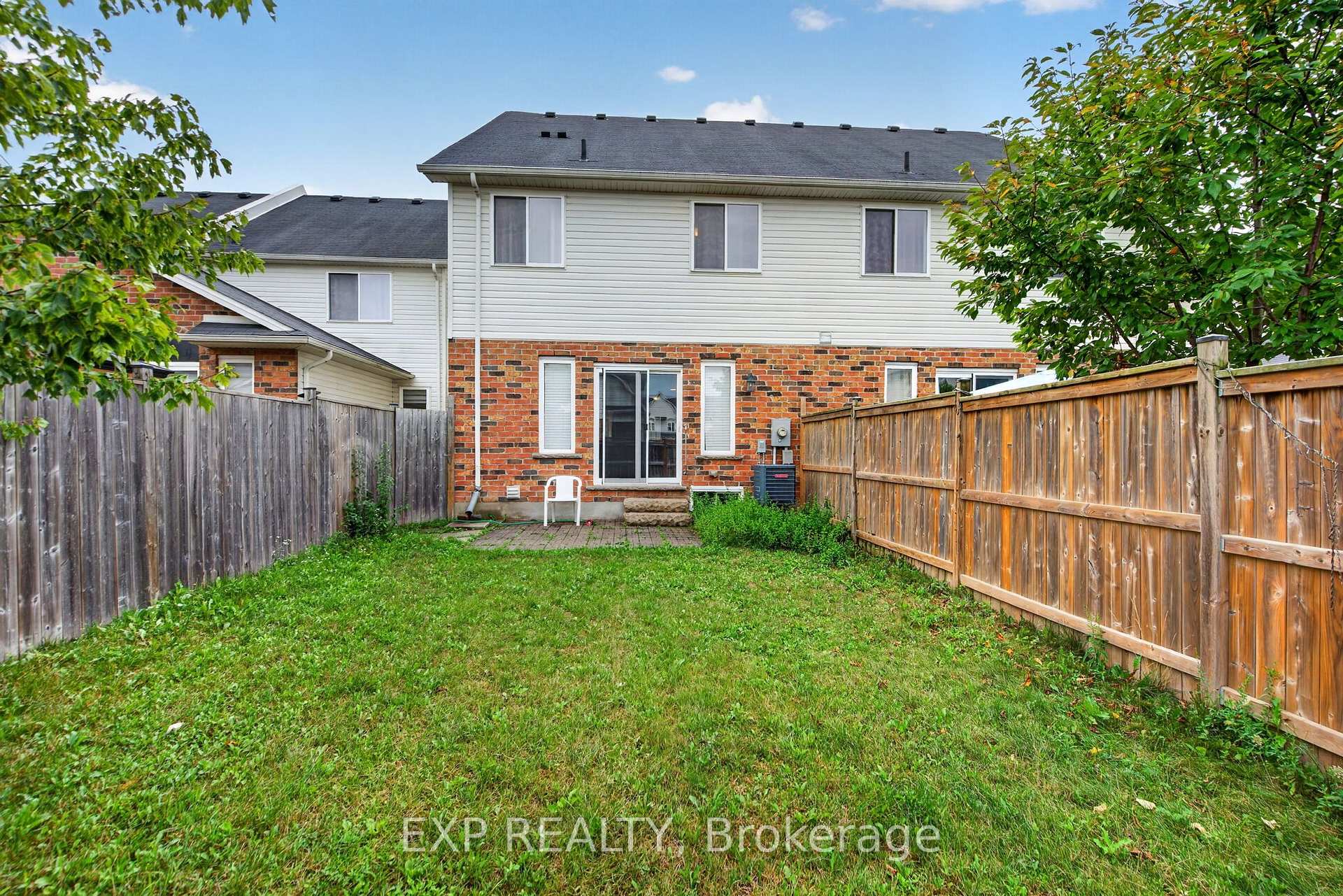 Photo 40 of 930 Silverfox Crescent, London, North S — HOMEH
