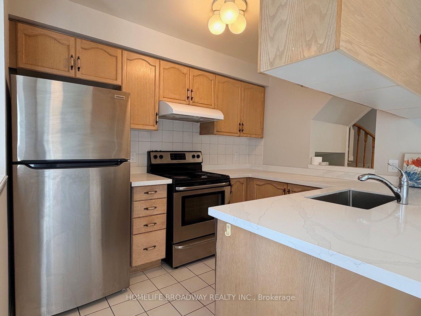Photo 7 of Unit 55, 18 Clark Avenue W, Vaughan, Crestwood-Springfarm-Yorkhill — HOMEH